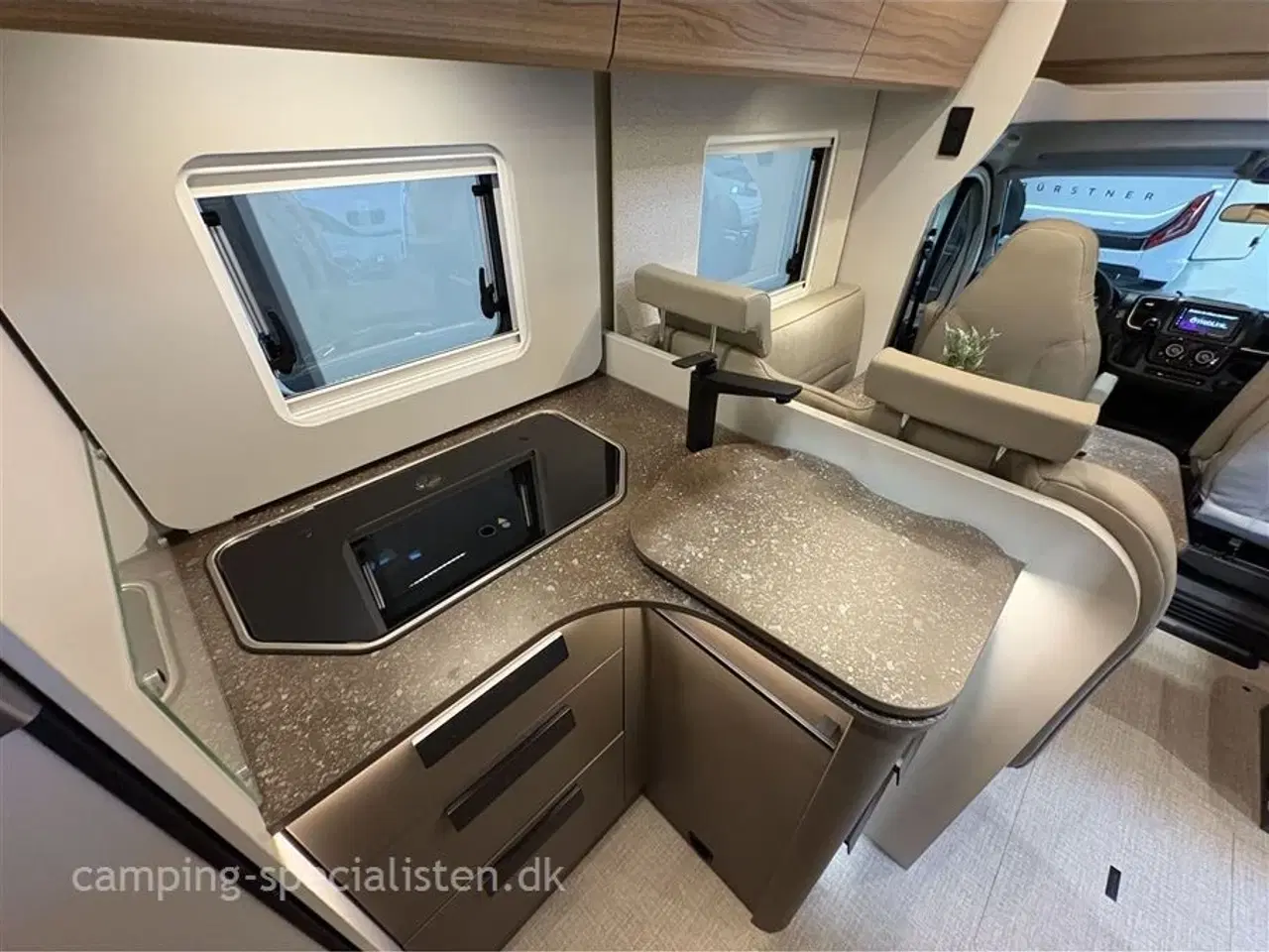 Billede 9 - 2026 - Bürstner B66 TD 690   NYHED! Bürstner B66 TD 690 2026 kampagnemodel - Kan ses nu hos Camping-Specialisten.dk