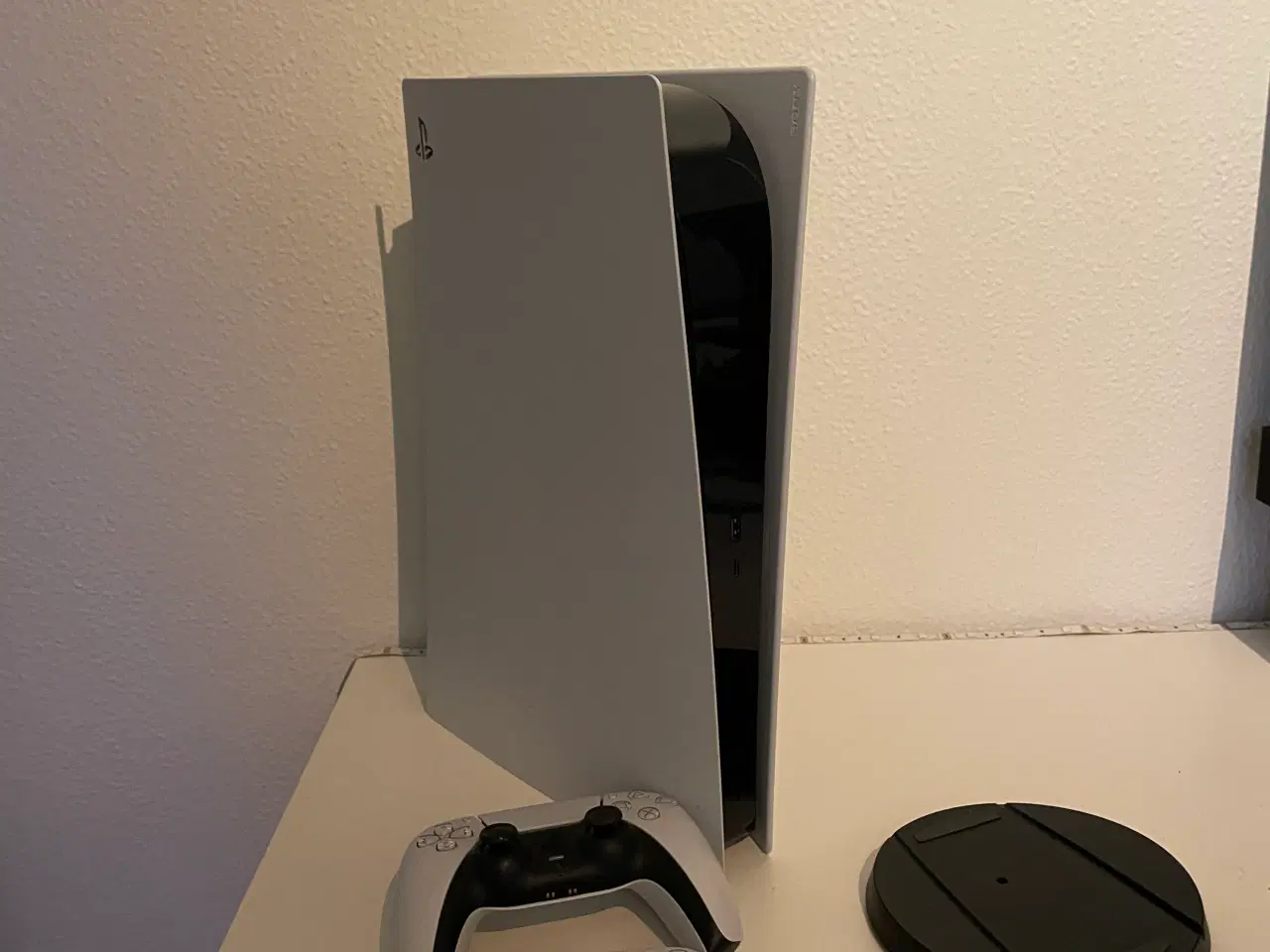 Billede 1 - PS5 og 2 controllere