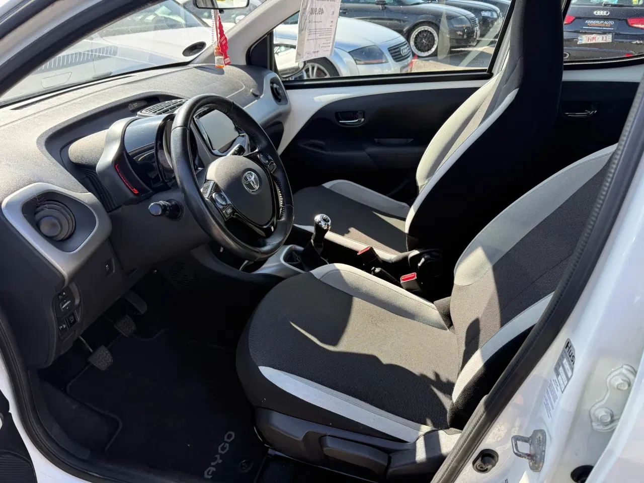 Billede 8 - Toyota Aygo 1,0 VVT-I X-Play + X-Touch 69HK 5d