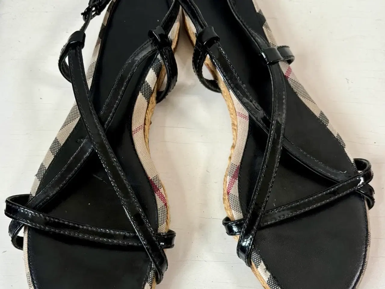 Billede 1 - Burberry, sandaler, str 39