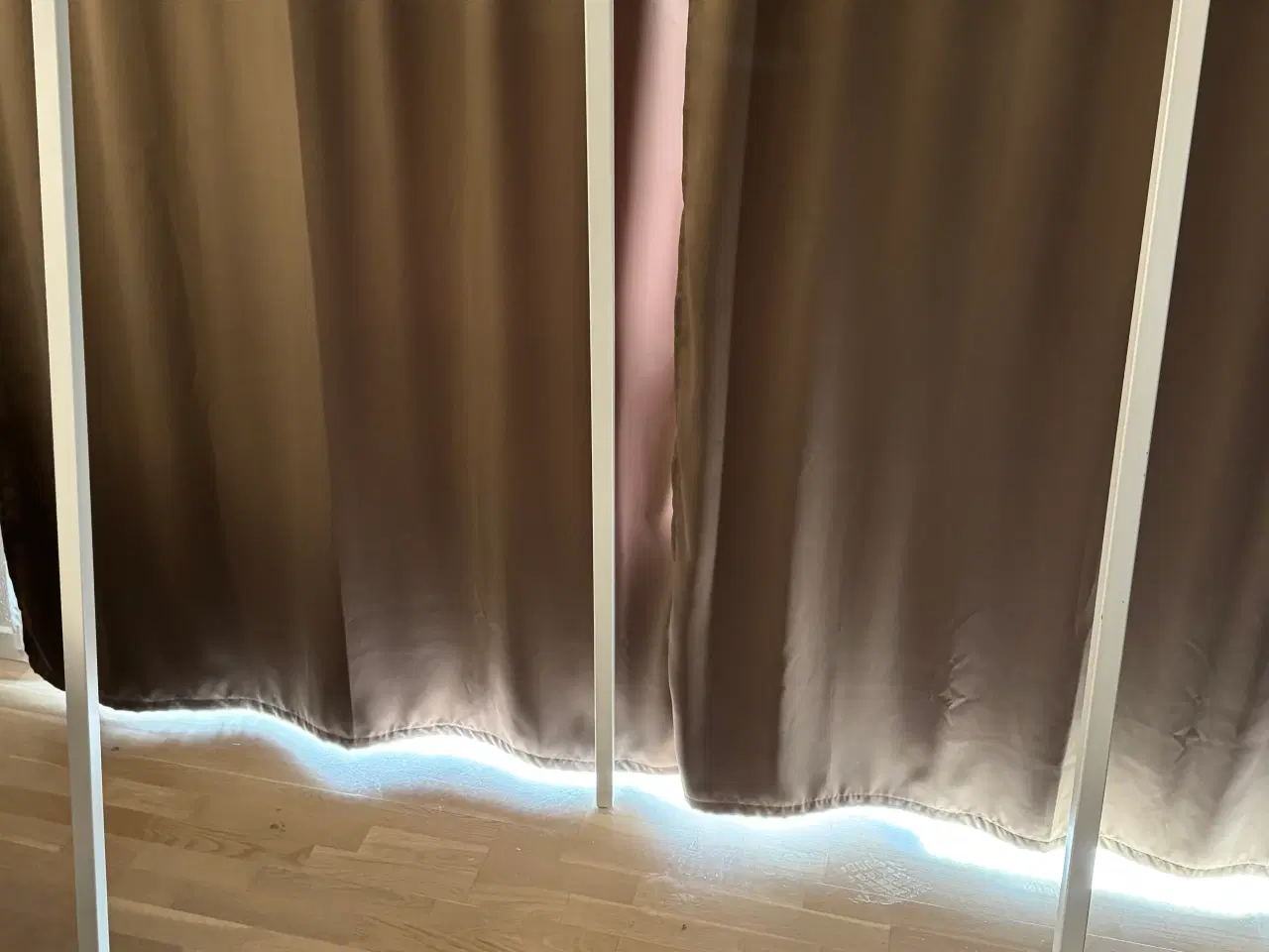 Billede 1 - Hay - garderobestativ - Loop stand tøjstativ i hvi