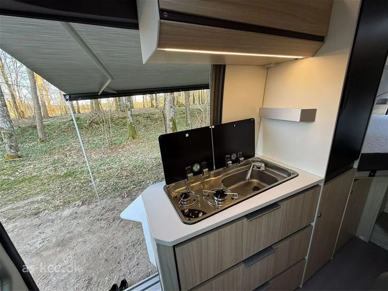 Billede 9 - 2023 - Adria Twin Axess 640 SL   Adria Twin Axess 640SL – 2023 kun 5.600 km.