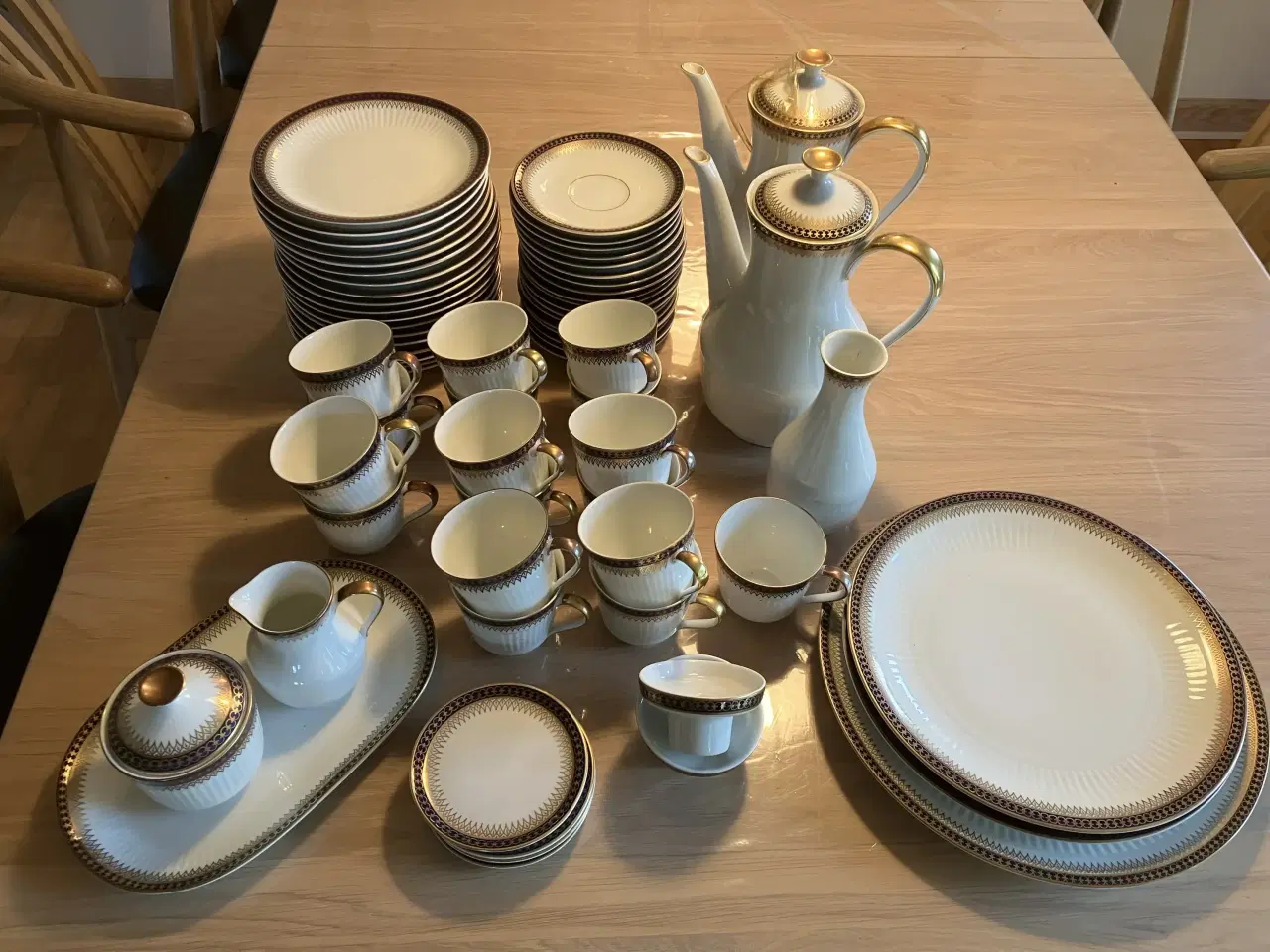 Billede 1 - 68 dele Kurfurst kaffestel