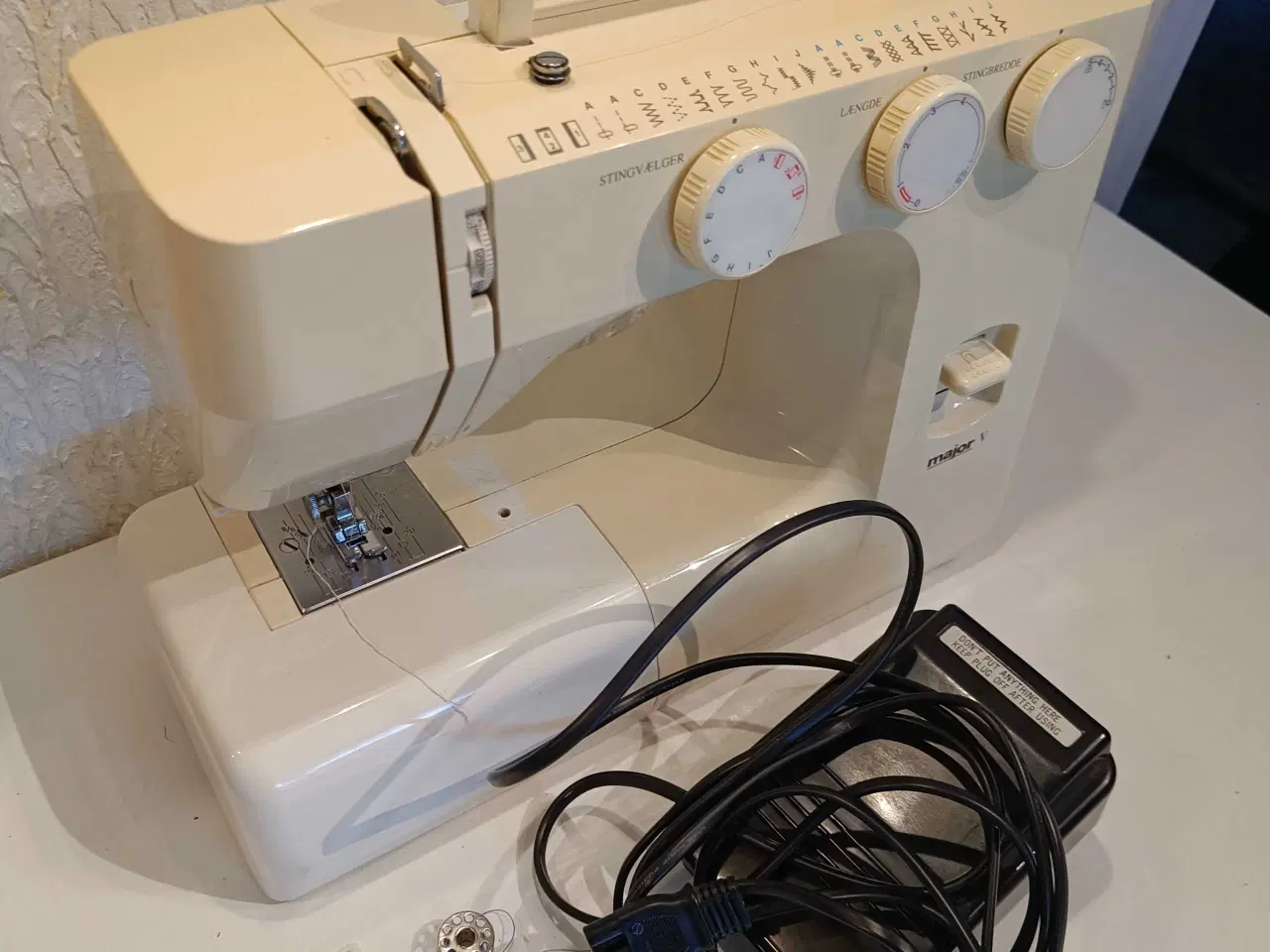 Billede 2 - Major V symaskinen virker fint 