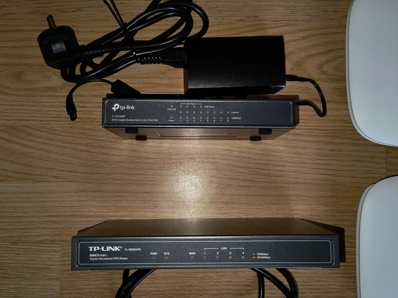 Billede 1 - Router + switch