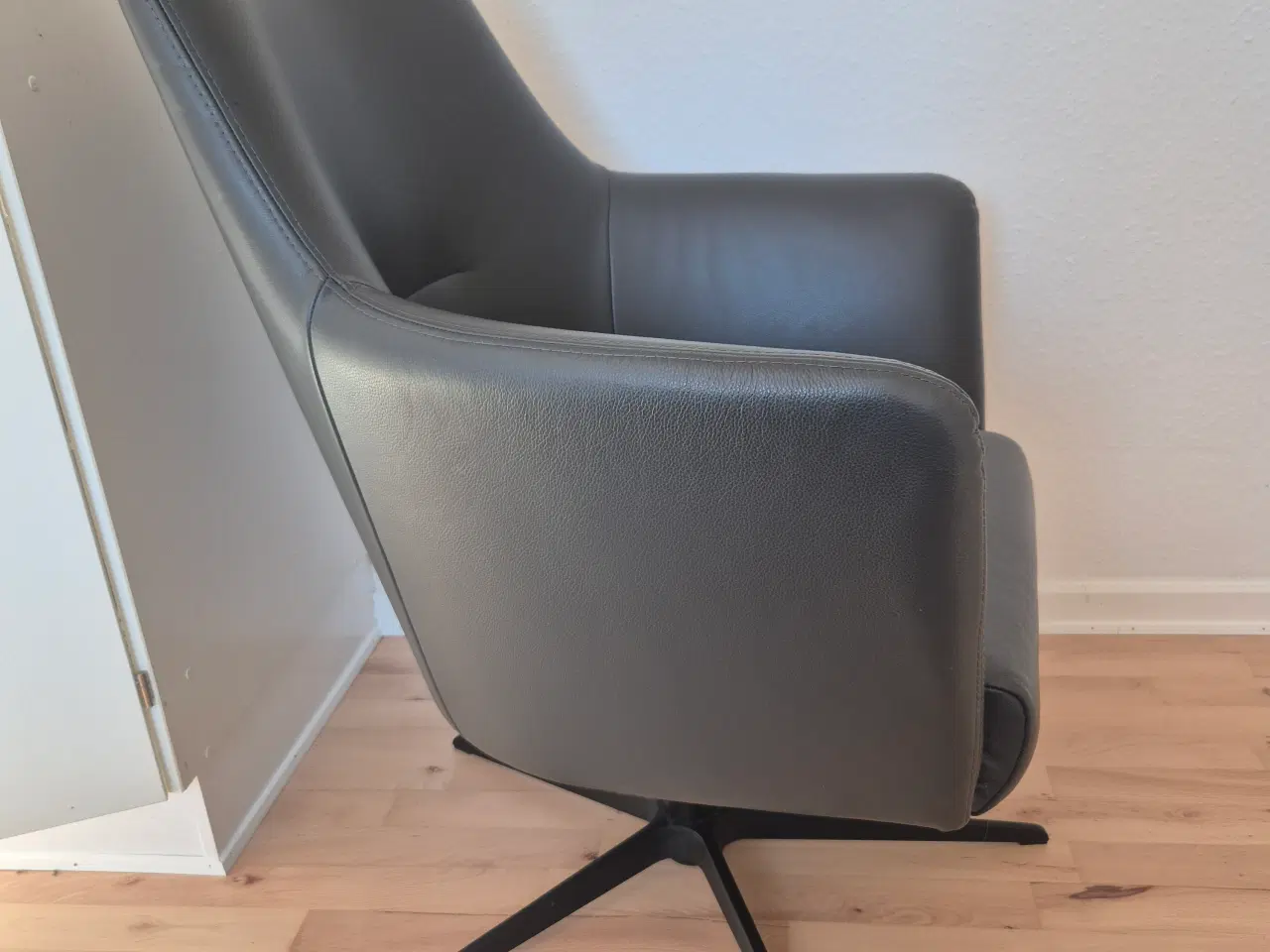 Billede 3 - Læderstol 