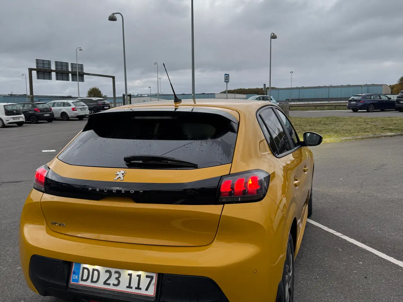 Billede 2 - Peugeot 208, årgang 20/21