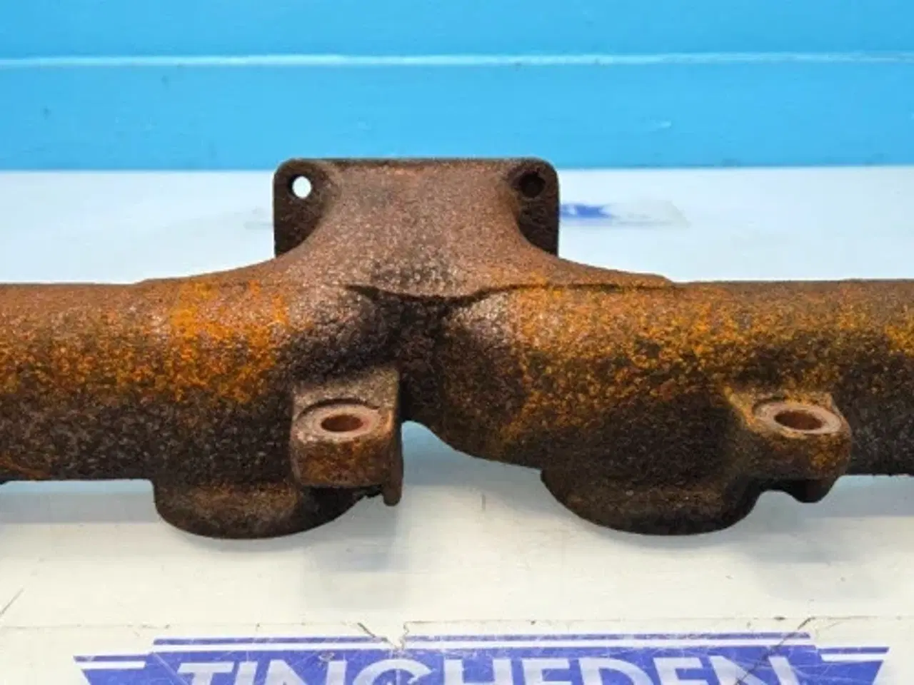 Billede 10 - New Holland  675TA   Udstødningsmanifold  87802798