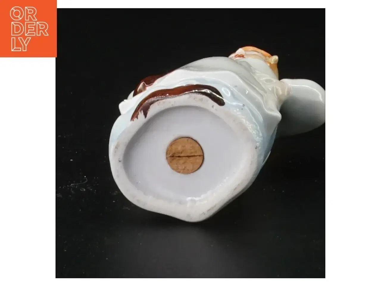 Billede 2 - Salt bøsse, formet som kvindefigur (str. 14 x 8 cm)