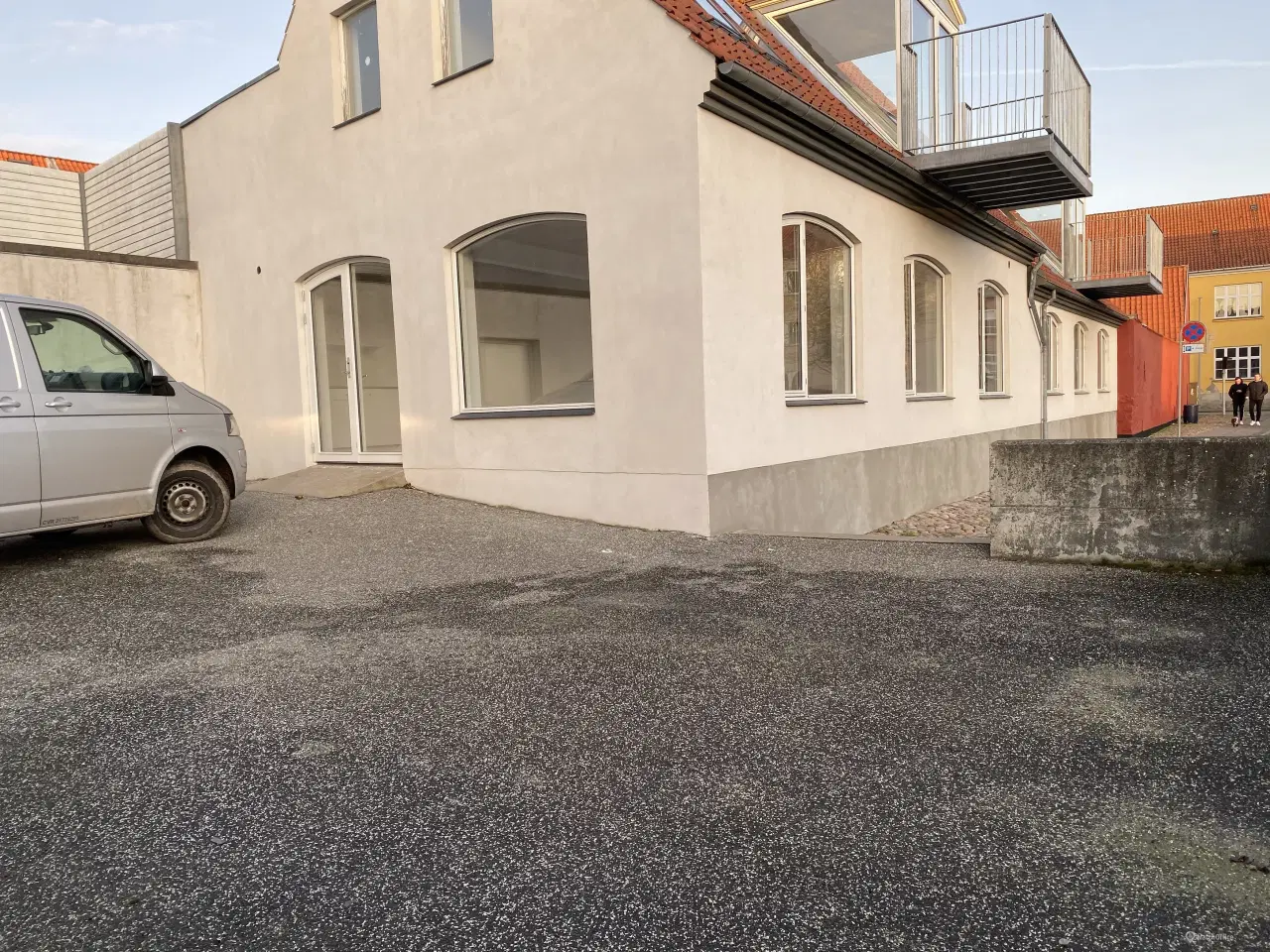 Billede 1 - Nyt Butik/kontor lejemål midt i Slagelse.