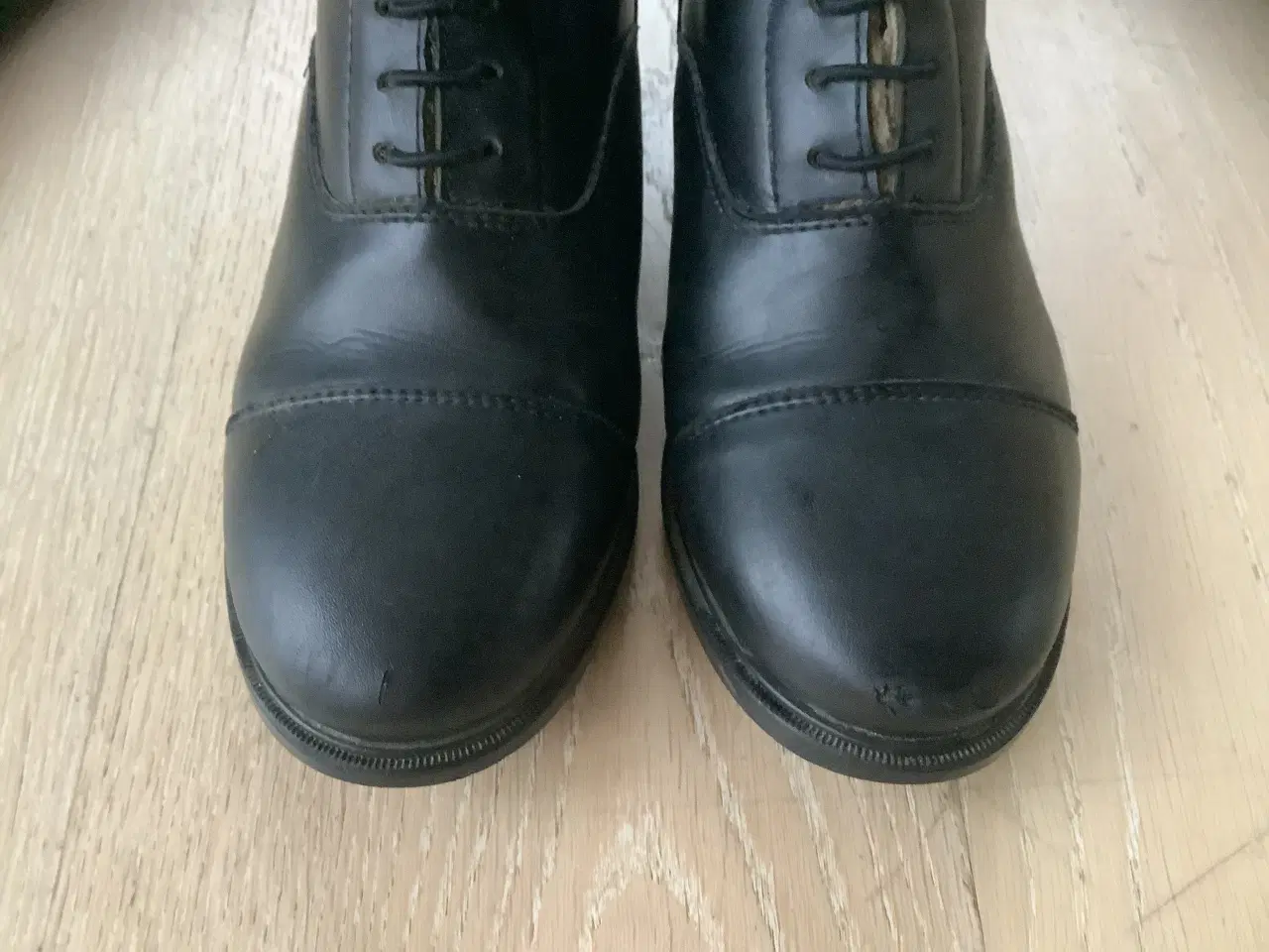 Billede 2 - Børne ridestøvler foret i str. 35