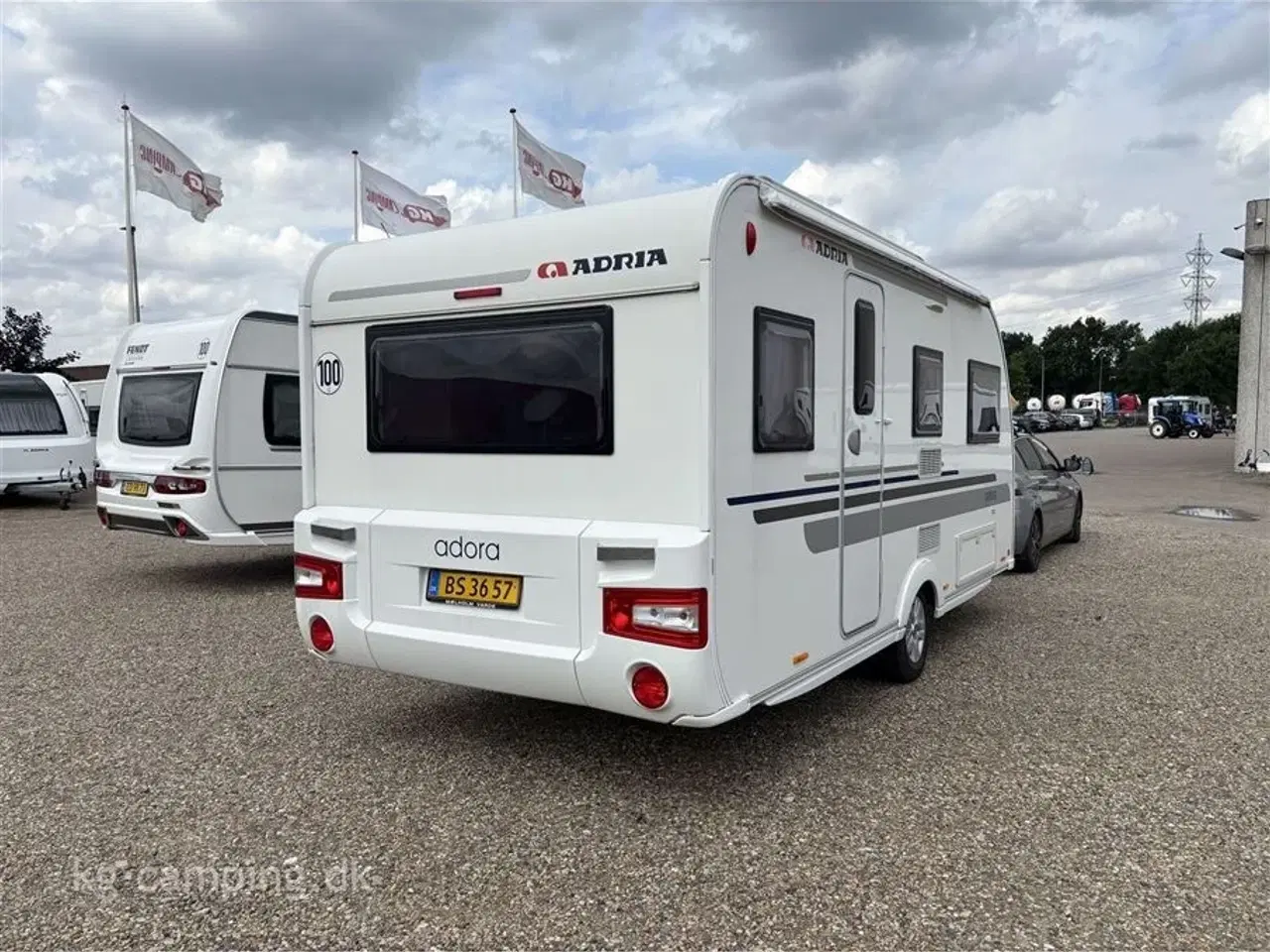 Billede 2 - 2010 - Adria Adora 472 LU   Velholdt enkeltsengsvogn totalvægt 1300