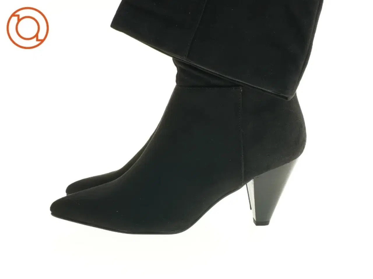 Billede 1 - Sorte støvler med hæl (str. 39)