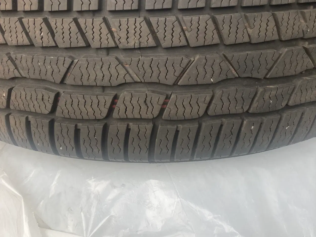 Billede 5 - Vinterdæk 205/60  r 16