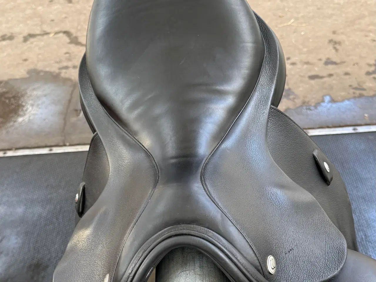 Billede 5 - clincher compact sadel 17"