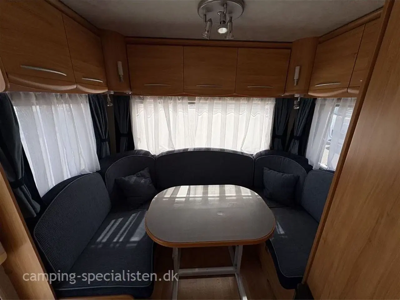 Billede 4 - 2008 - Adria Altea 472 LU   Adria Adora 472 LU 2008 - Se den nu hos Camping-Specialisten.dk