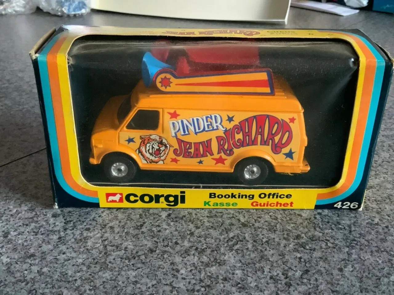 Billede 7 - Corgi Toys No. 426 Chevrolet Van. scale 1:36