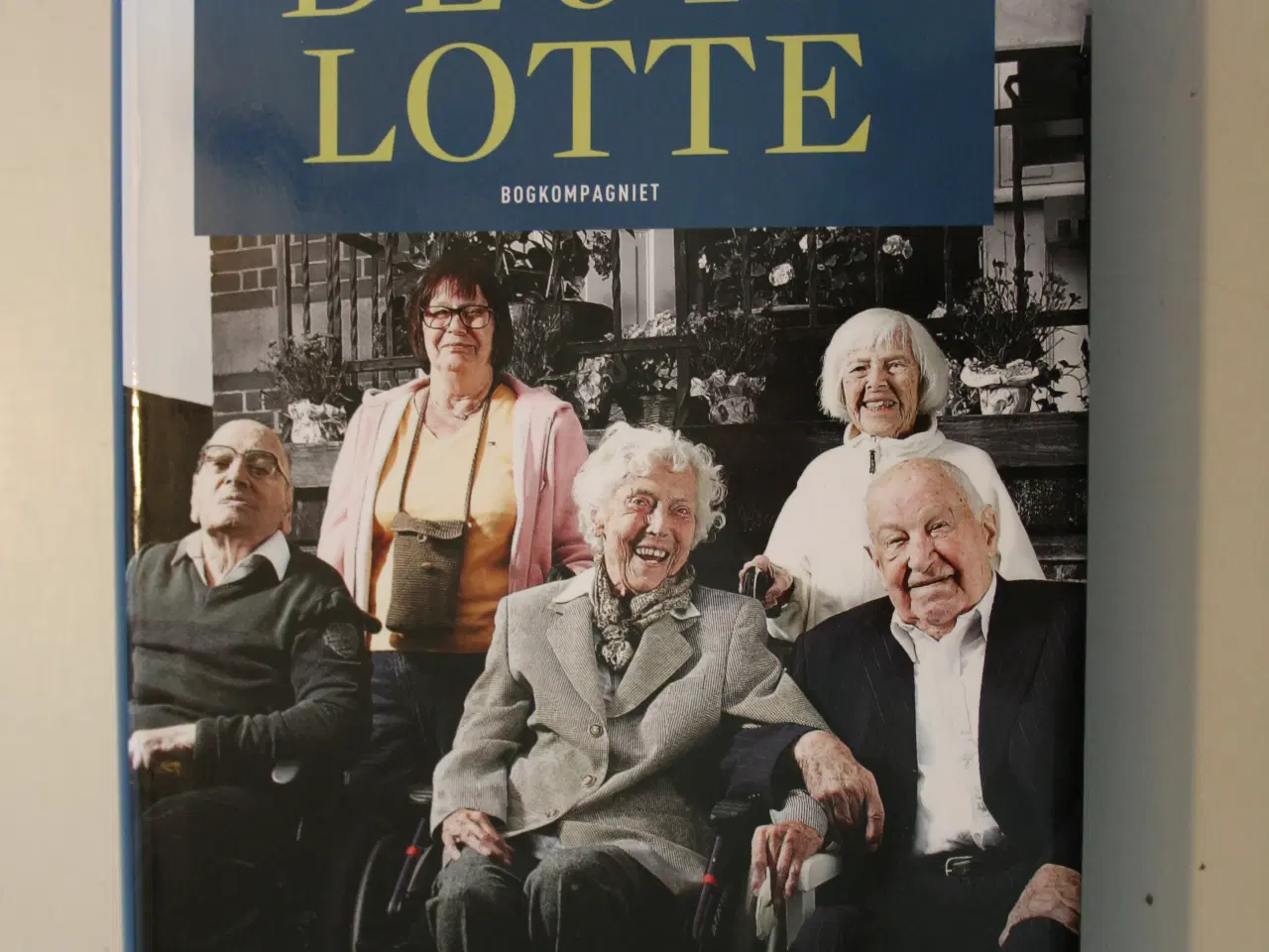 Billede 1 - Bogen: De 5 hos Lotte