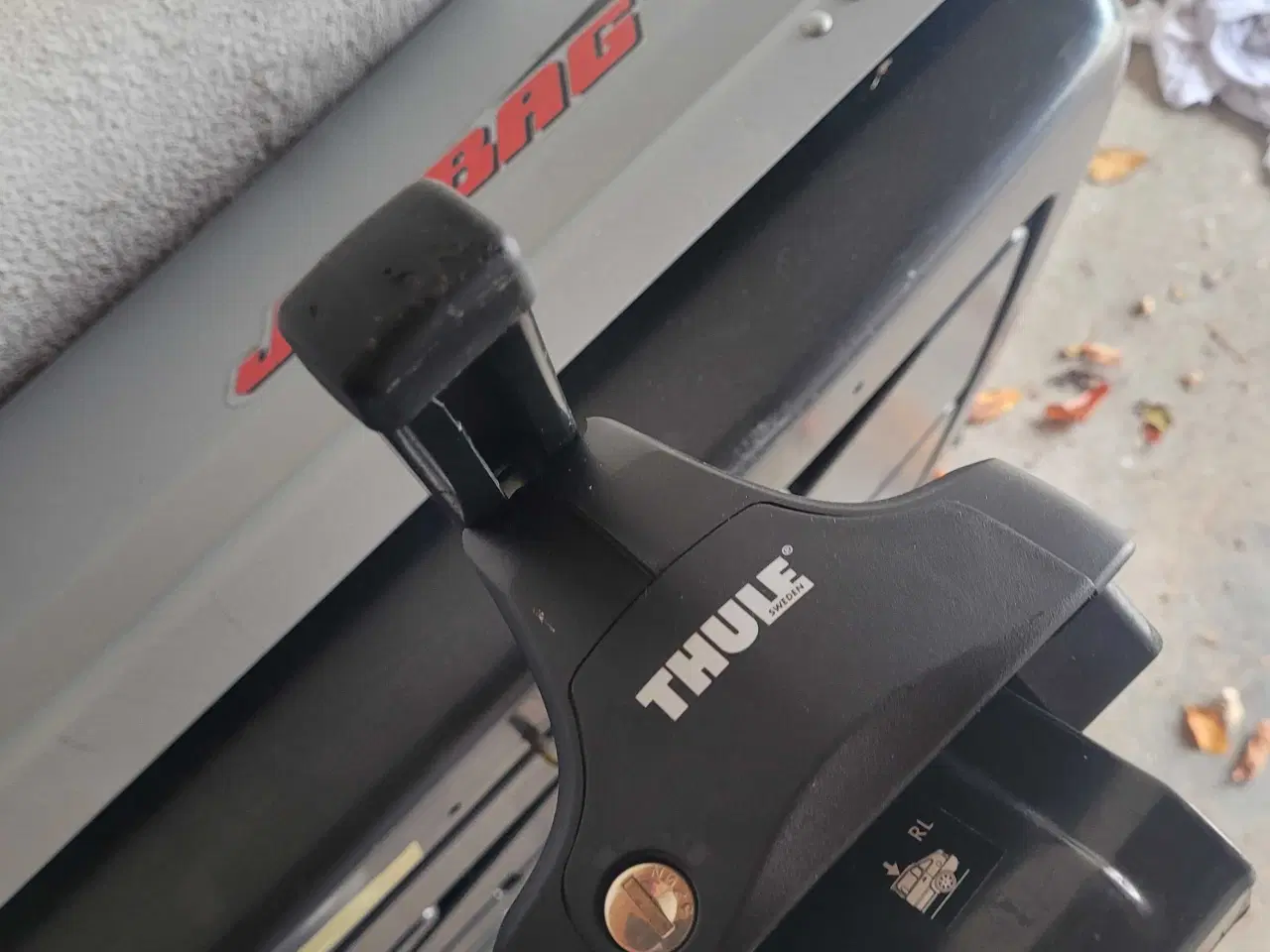Billede 5 - Thule tagboks + tagbøgler 