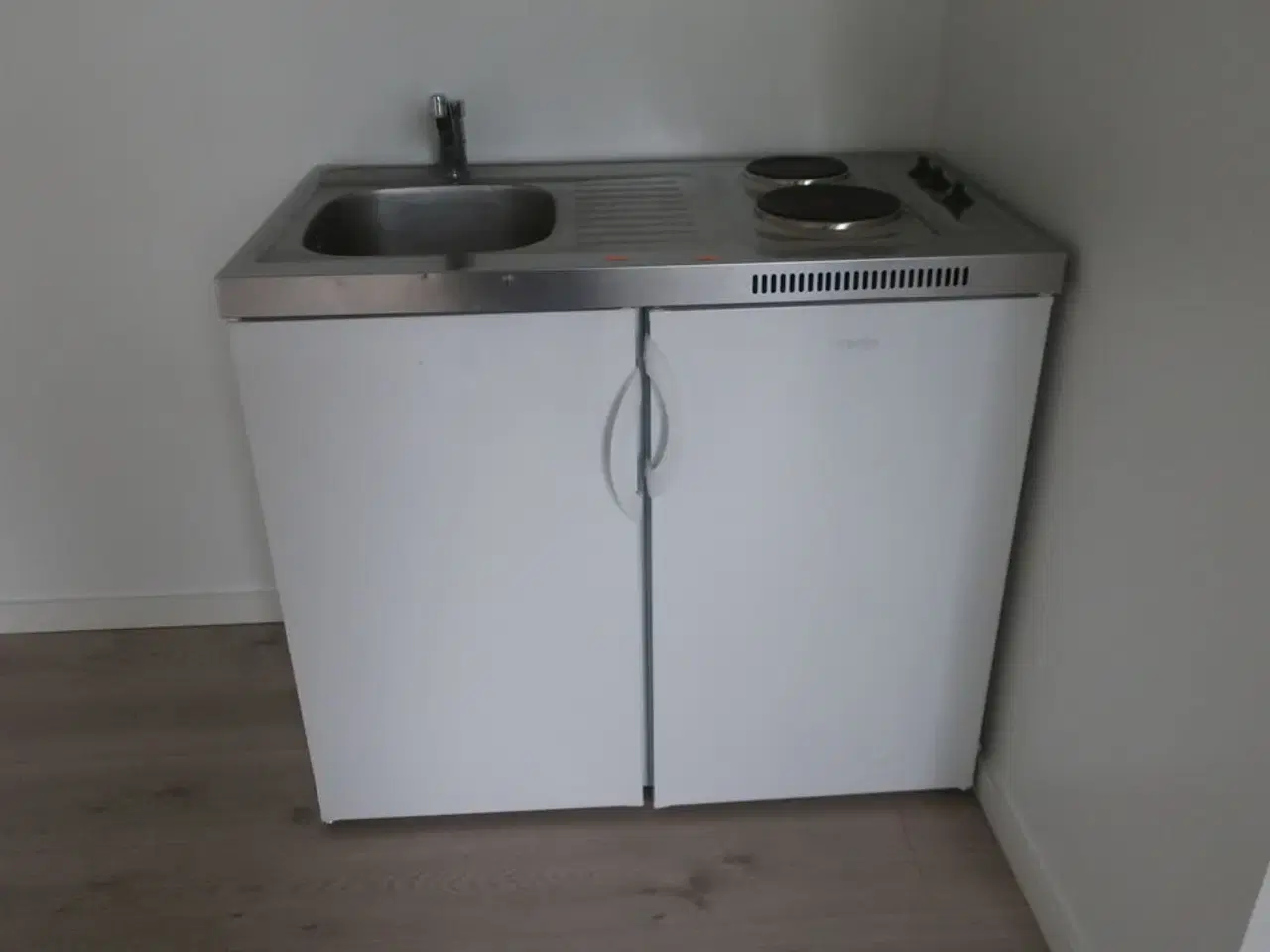Billede 1 - Minikøkken GORENJE 100x60x88