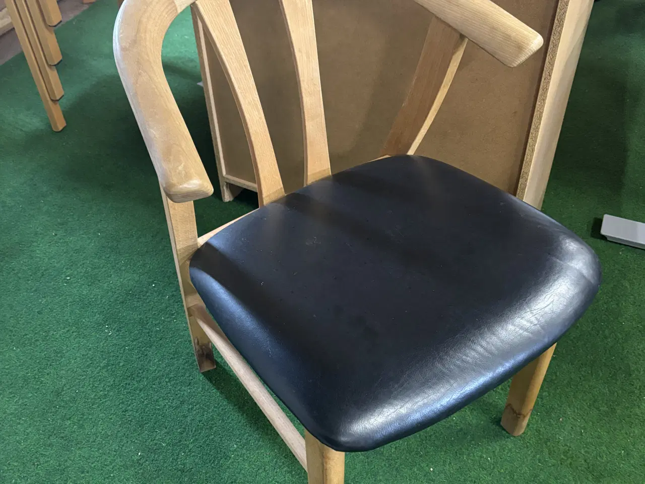 Billede 1 - 2 stole i god kvalitet 