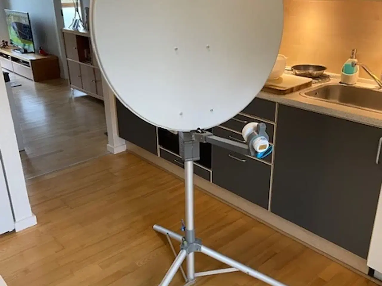 Billede 1 - Maxview Precision 75cm Parabolsæt 