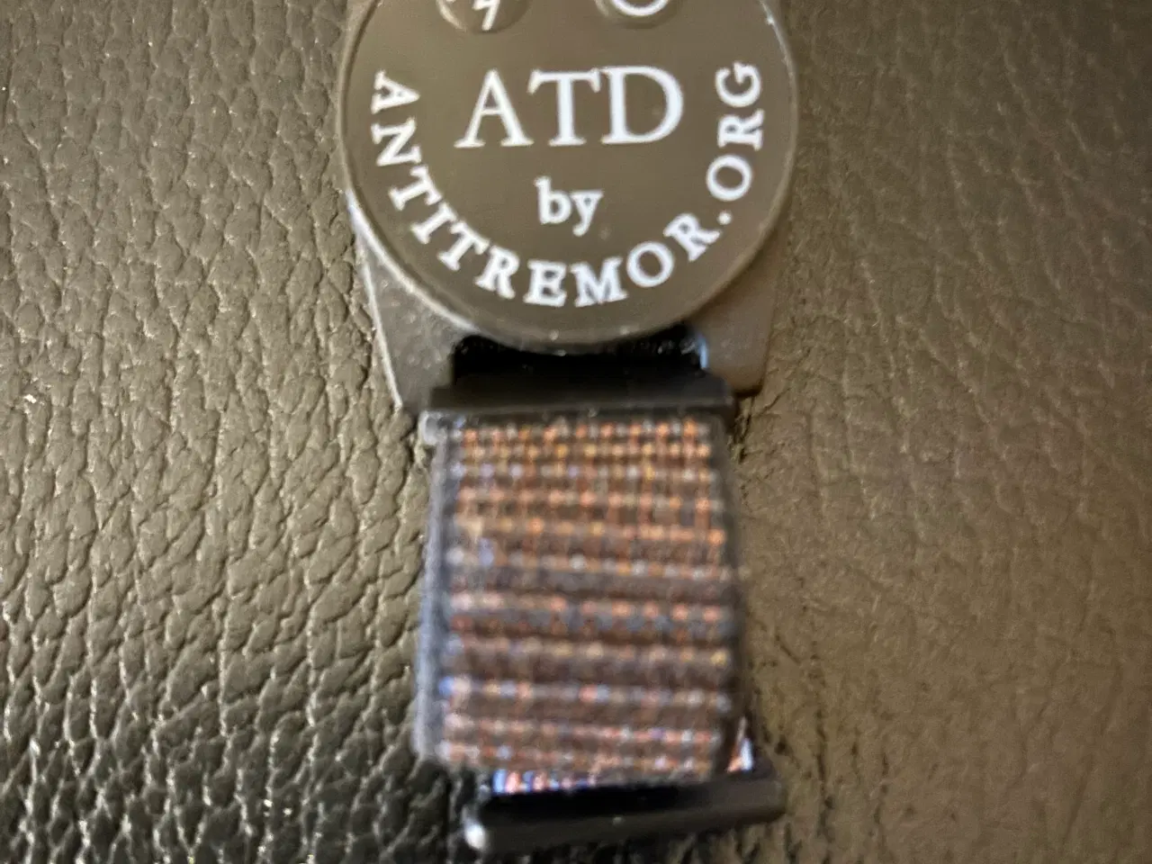 Billede 1 - ATD armbånd mod parkinsonrystelser