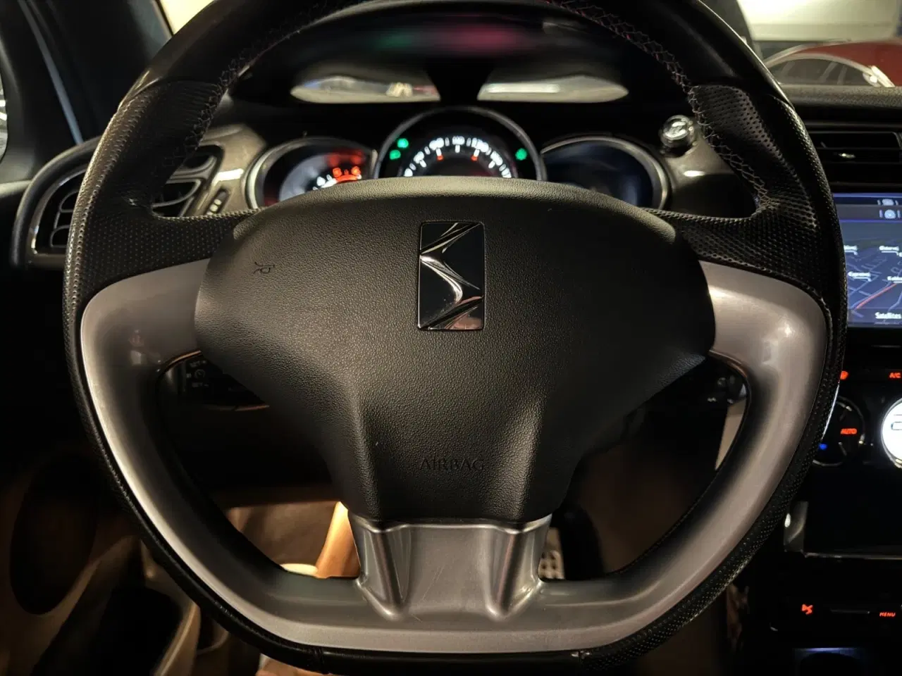 Billede 8 - DS DS 3 1,6 BlueHDi 100 Sport