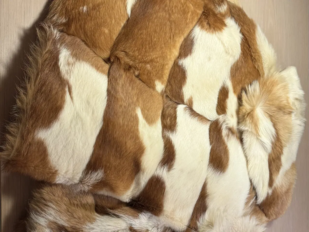 Billede 1 - Pels jakke (ukendt type)