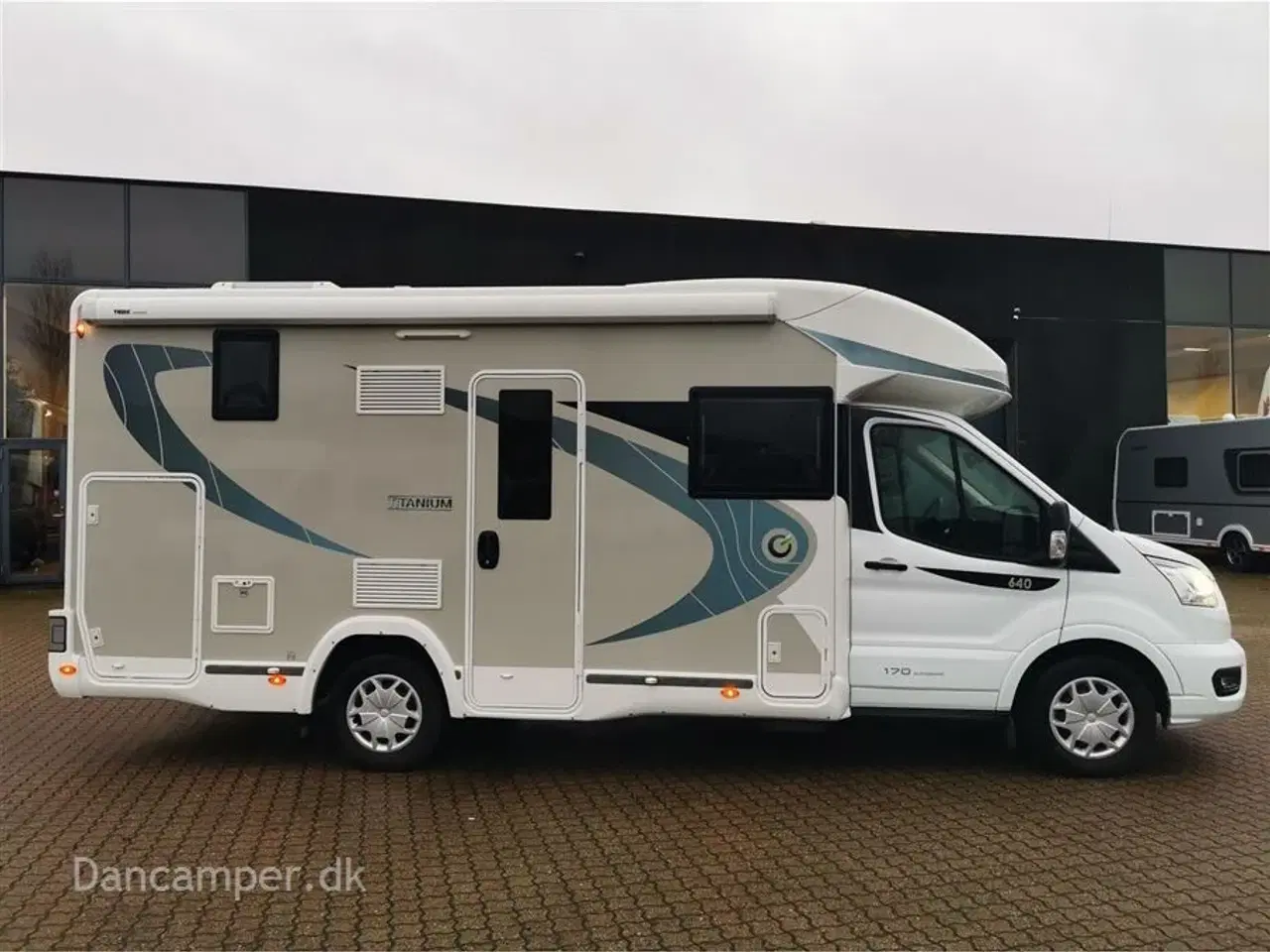 Billede 2 - 2020 - Chausson Titanium 640   Lounge siddegruppe , Dobbeltseng, Populær model , 170Hk, 6-trins automatgear, solcelle