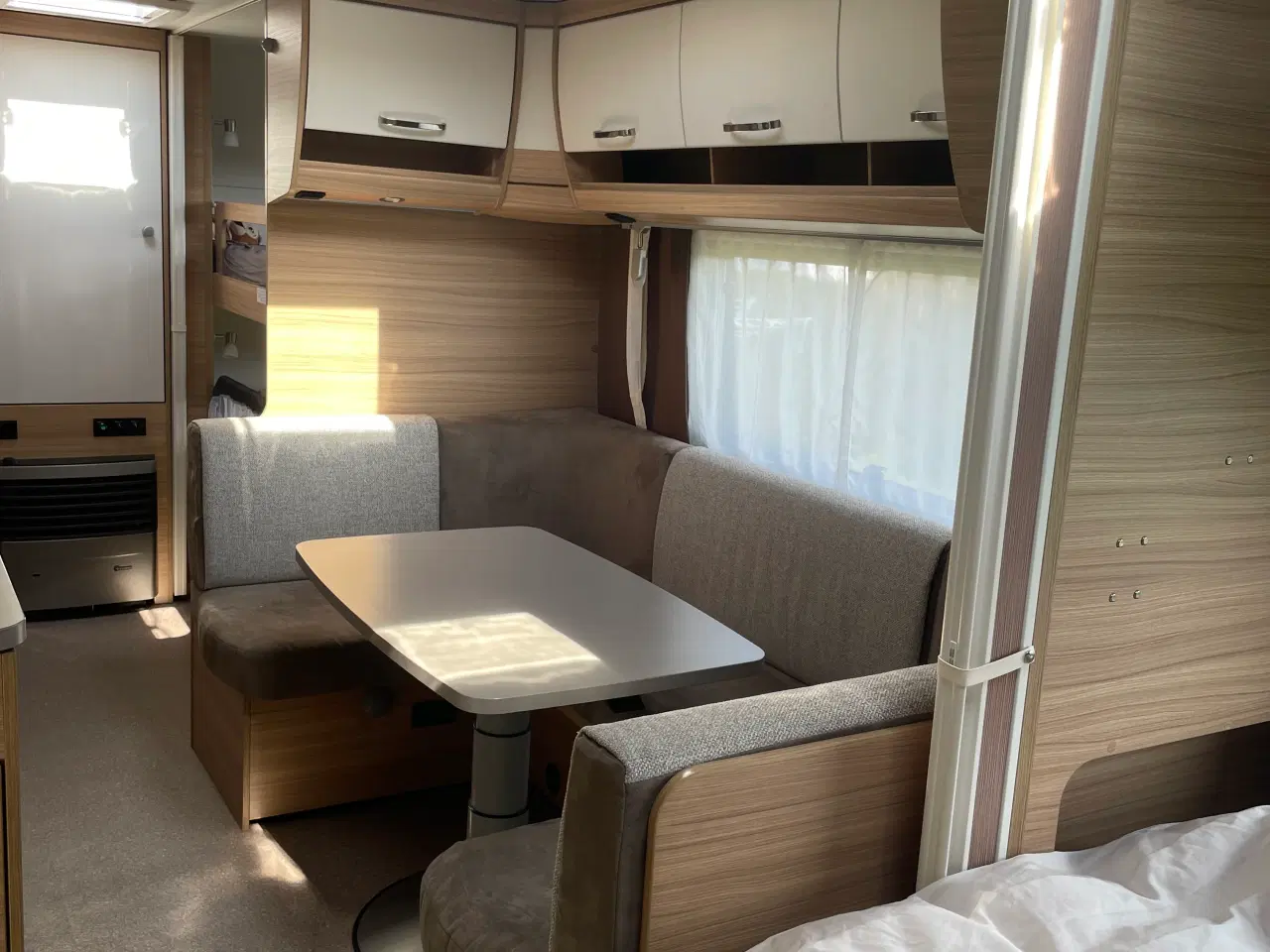 Billede 2 - Campingvogn Dethleffs Camper D-line 540 QMK 