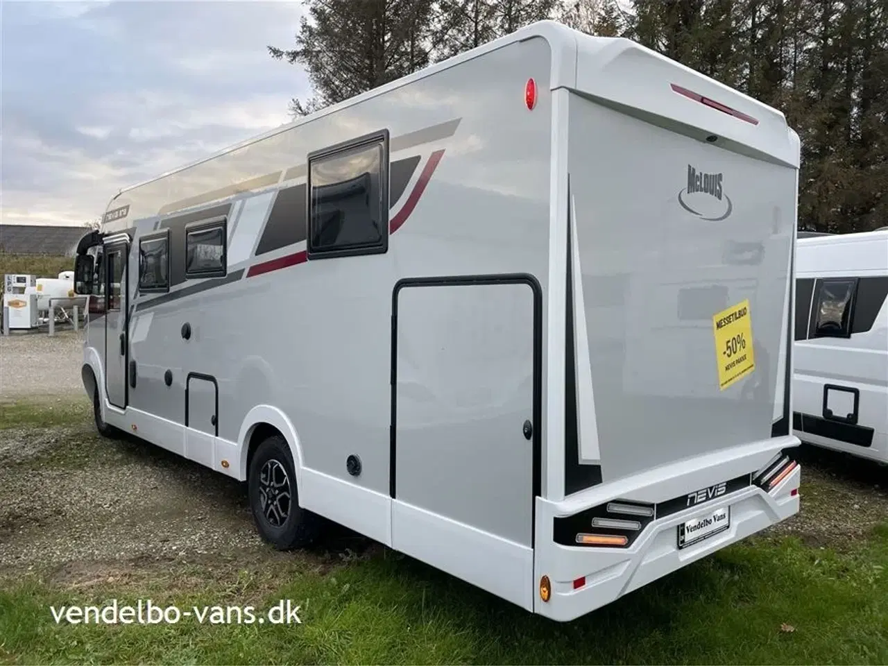 Billede 2 - 2026 - McLouis Nevis 879 G Oplev den