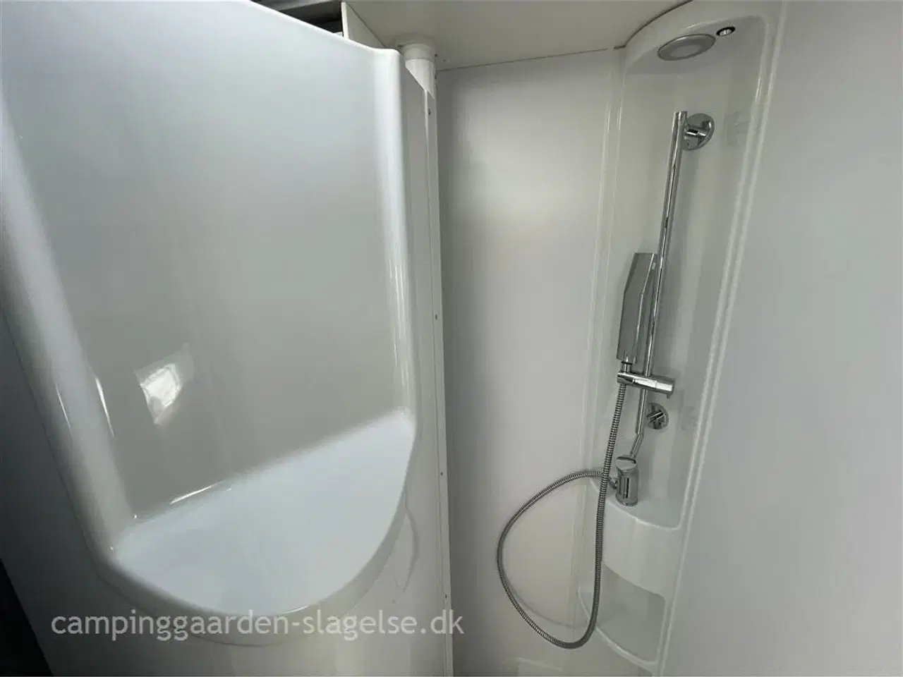 Billede 12 - 2026 - Adria Compact DL 670   VOGEN ER PÅ LAGER - BEMÆRK KUN 1 STK.