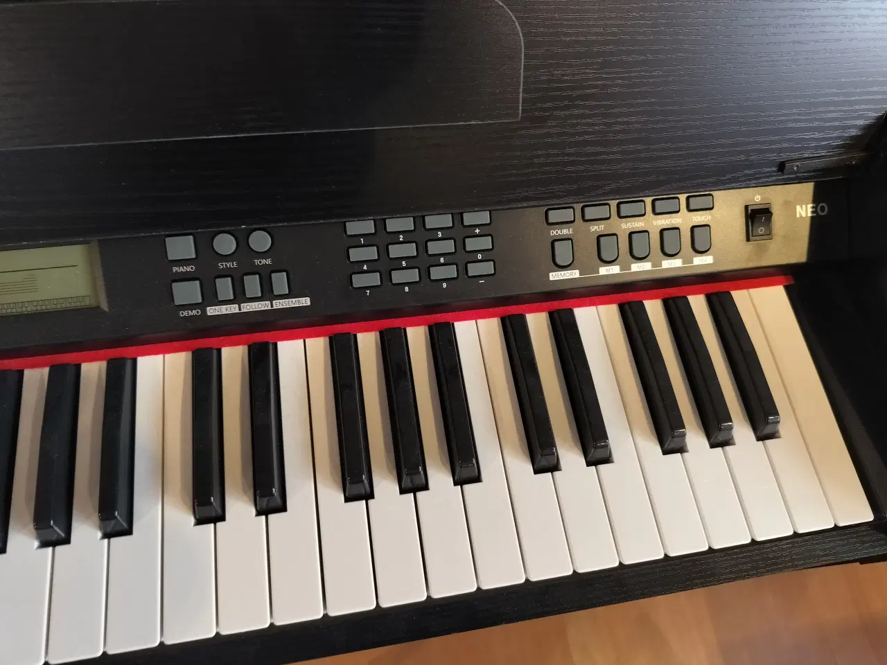 Billede 4 - Fint mini klaver/keyboard m/semivægtede tangenter 