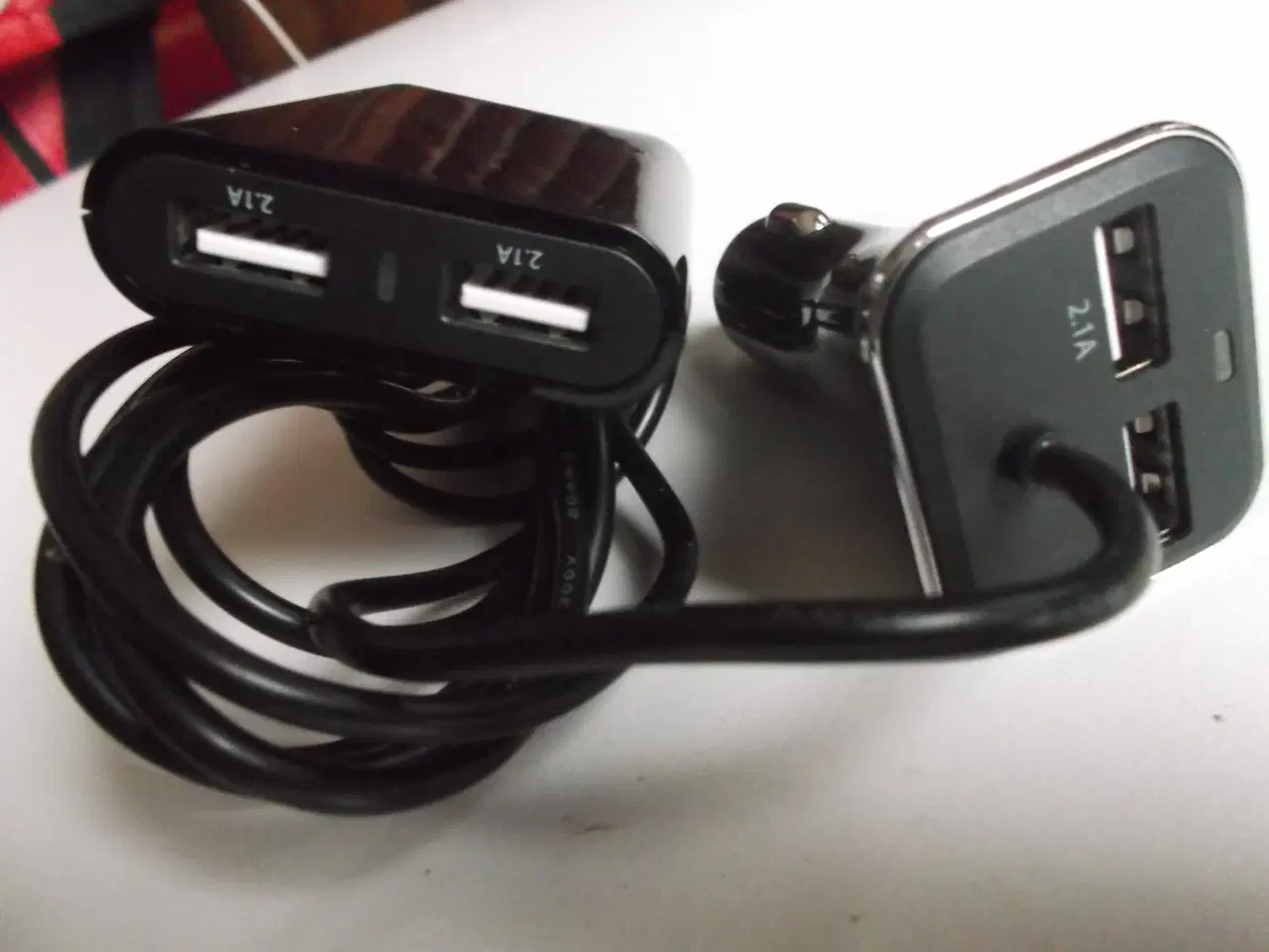 Billede 1 - USB biloplader med forlænger og ladestation til