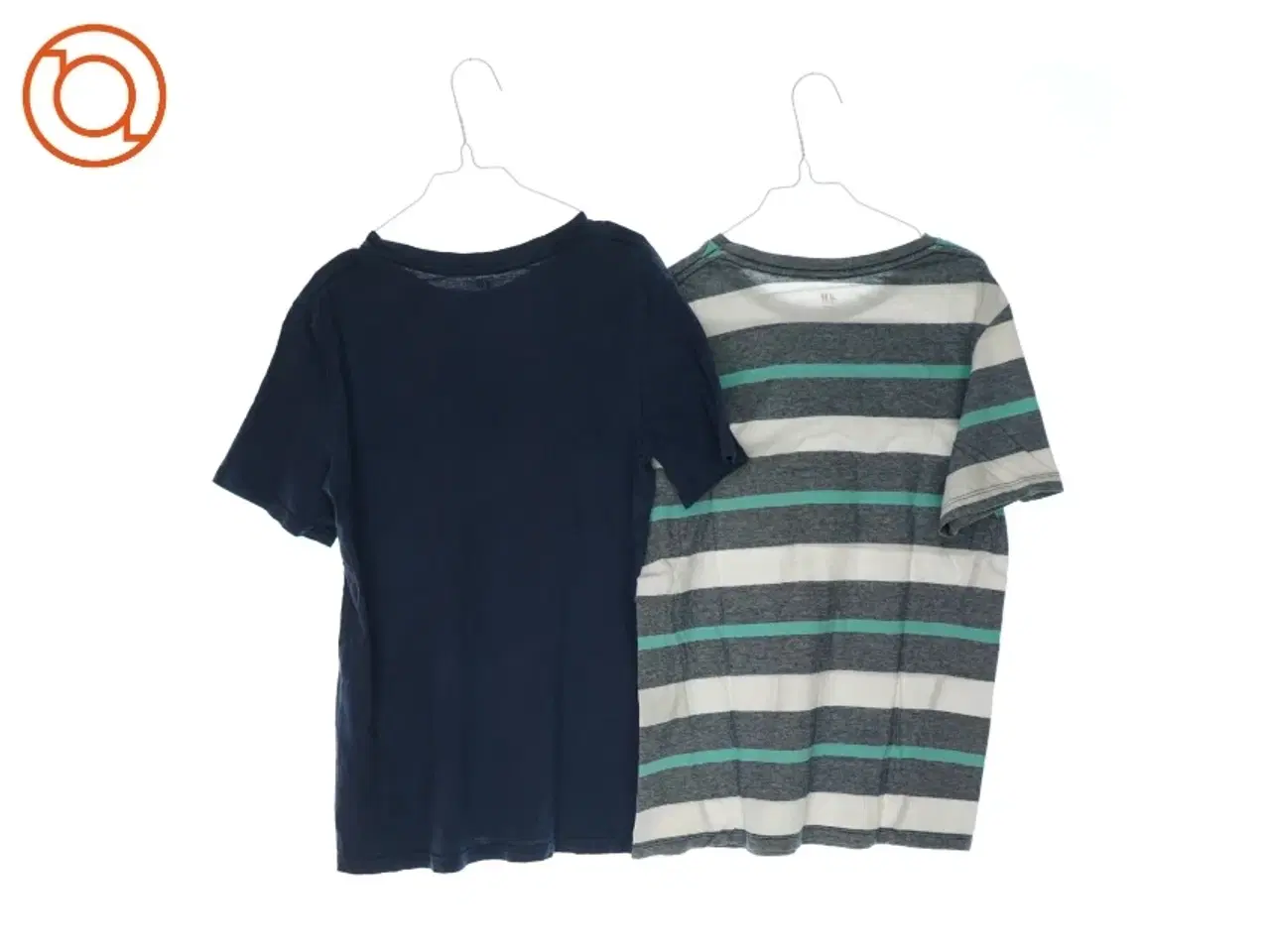 Billede 2 - T-Shirt (2 stk.) fra H&M (str. 146 cm)