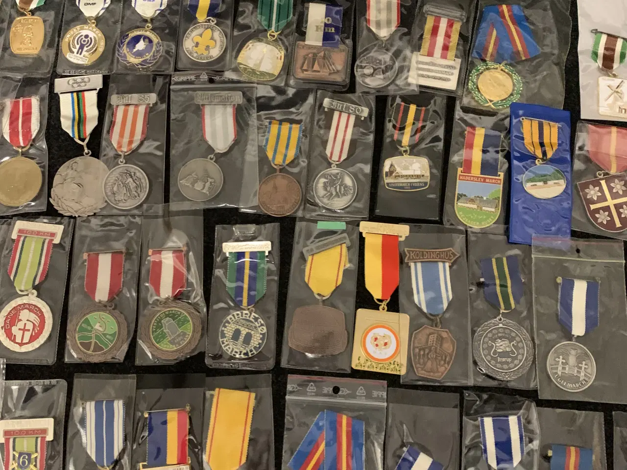 Billede 2 - Diverse medaljer fra samling.