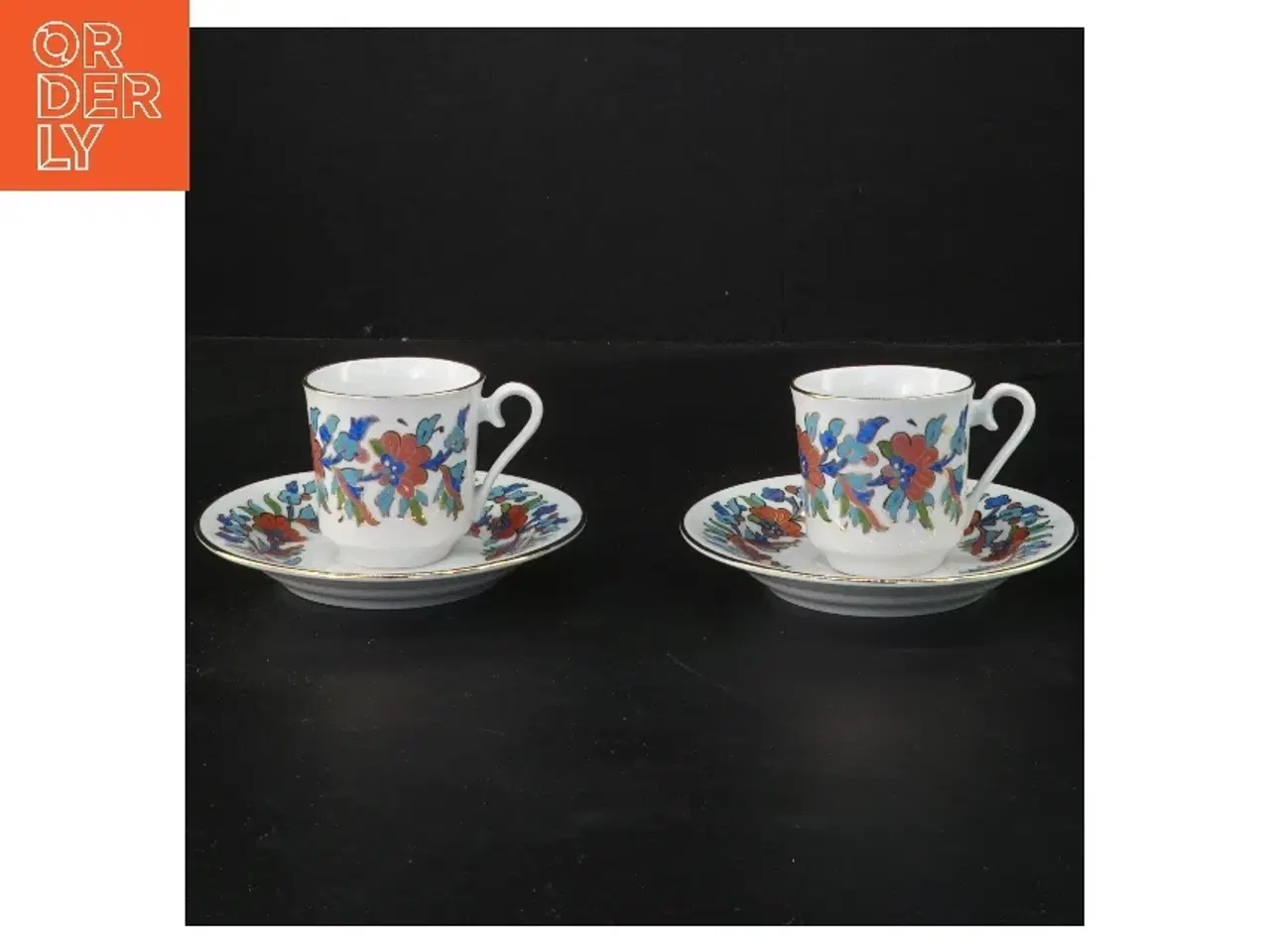 Billede 2 - Porcelæns kaffekop sæt med tallerkener fra Kutahya (str. Ø 11,5& 5,5 cm)