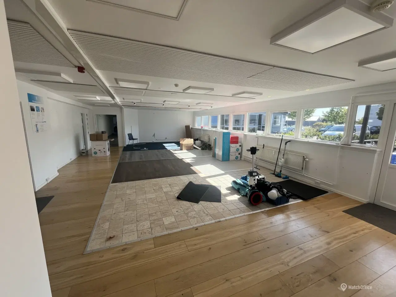 Billede 4 - Flot lagerlejemål med tilhørende kontorlokaler som er velbeliggende i Ølstykke.