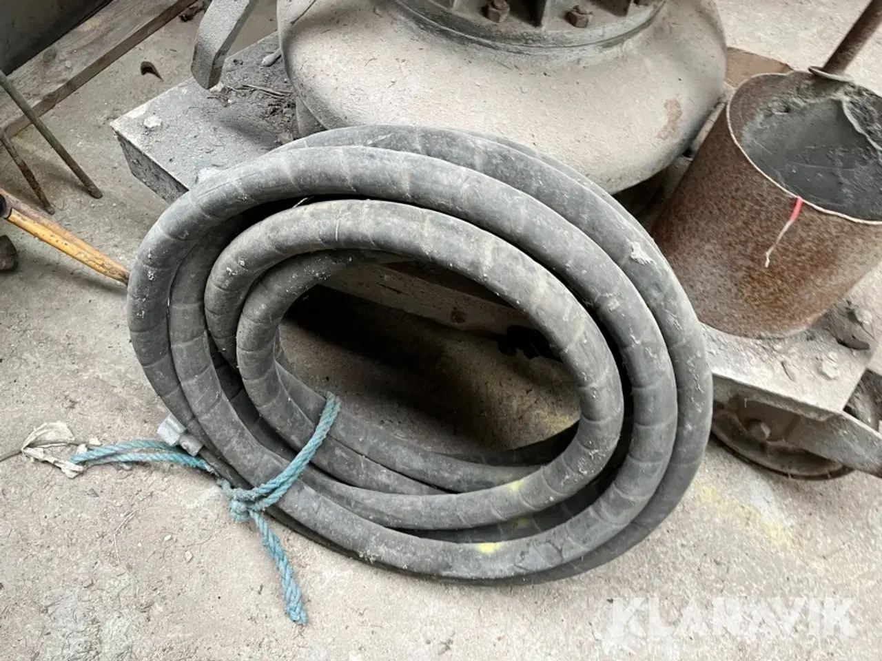 Billede 12 - Betonsprøjre med 6 slanger.