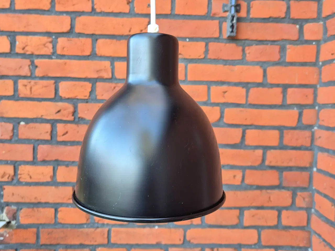 Billede 1 - Sød matsort retrolampe fra Luxo 