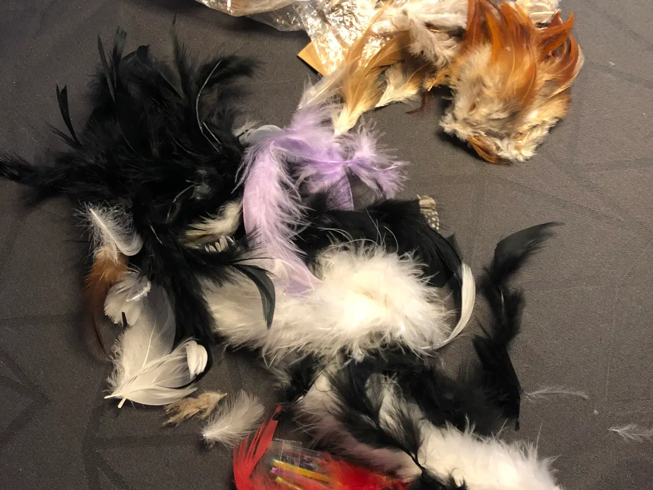 Billede 1 - Fjer fra nedlagt systue