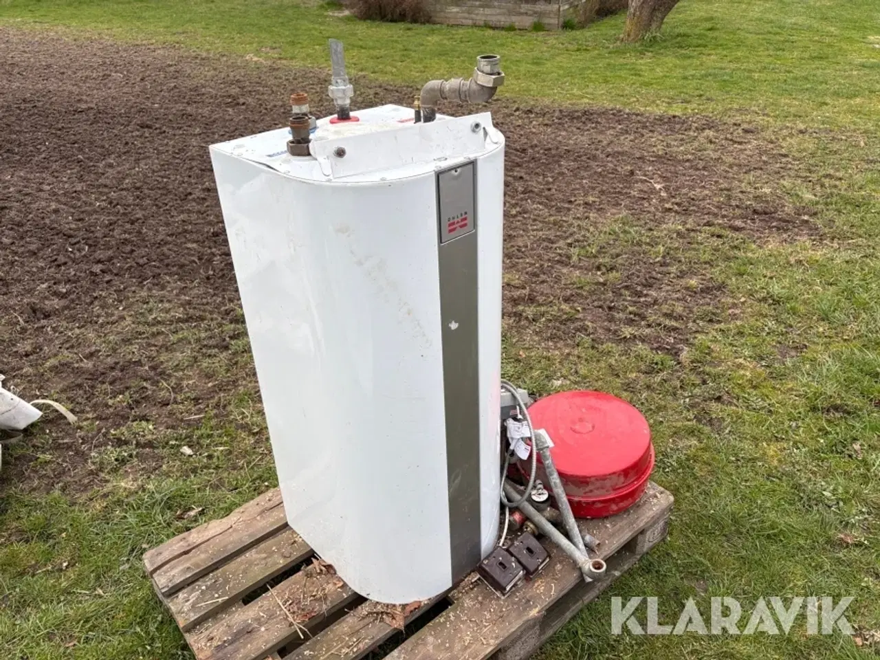 Billede 2 - Varmtvandsbeholder med cirkulationspumper og ekspansionsbeholder Methro Therm, Grundfos og Varem