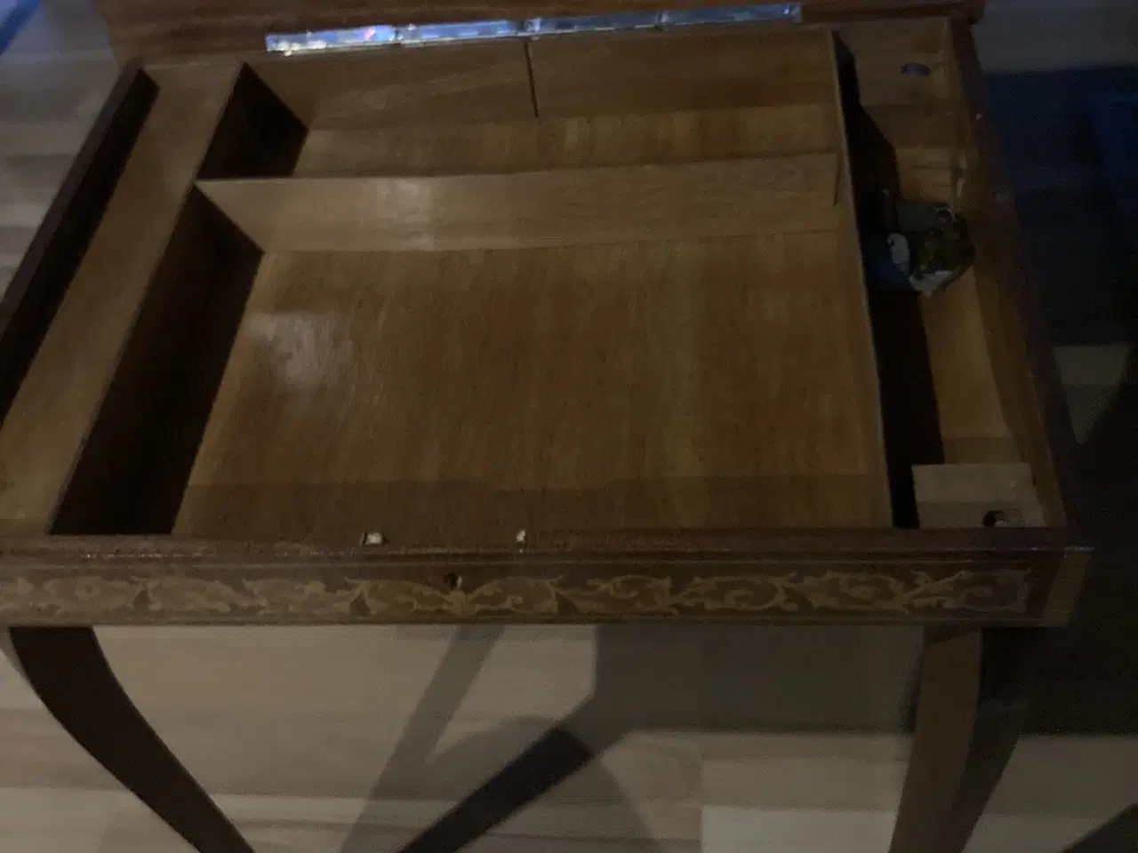 Billede 2 - Italiensk musik bord