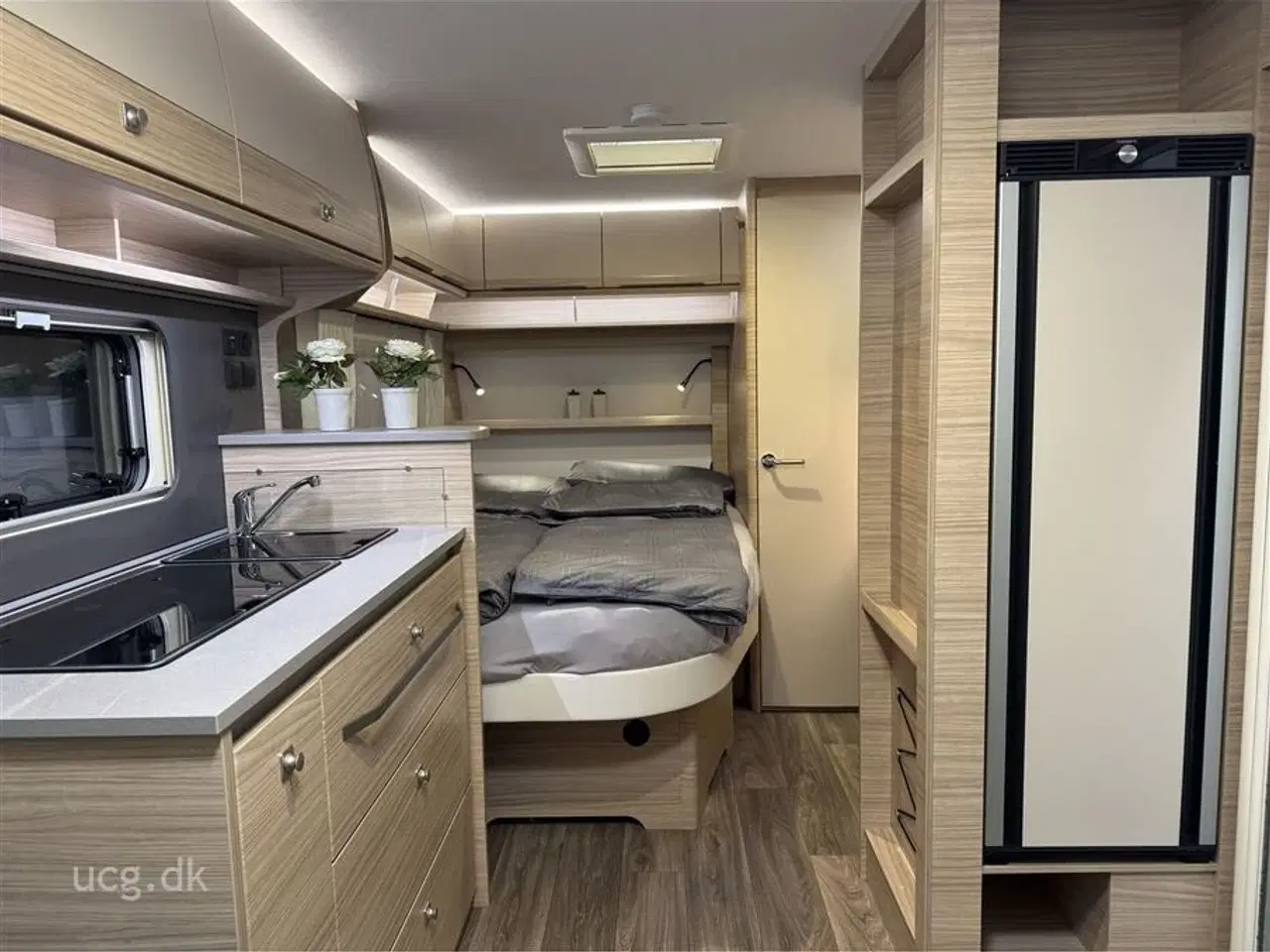 Billede 4 - 2026 - Fendt Bianco Activ 445 SFB   Prisen er inkl. klargøring, gastest, fugttest, syn og nummerplade.