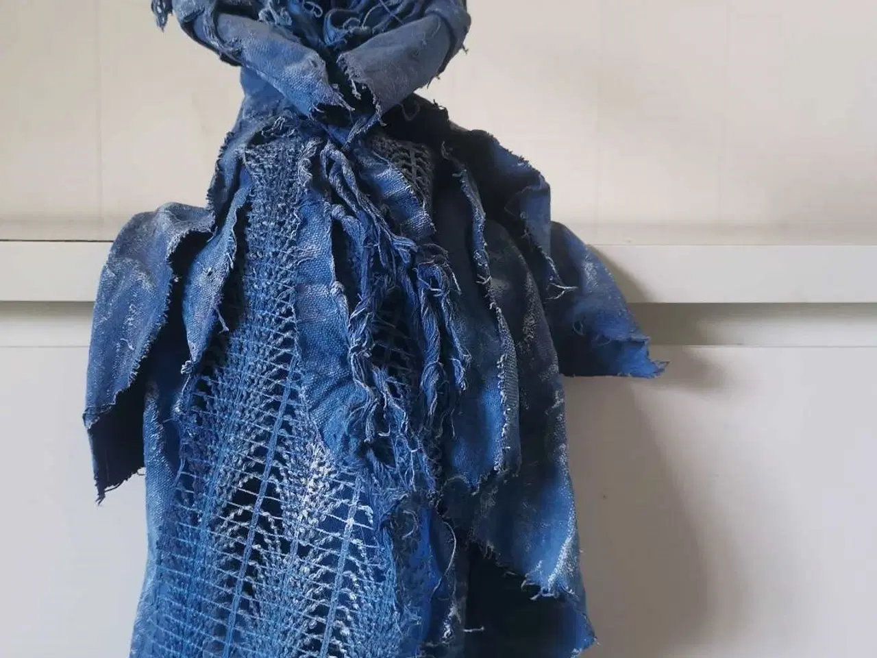 Billede 12 - 💙 Blå Engel – Håndlavet Kunstværk 🕊️