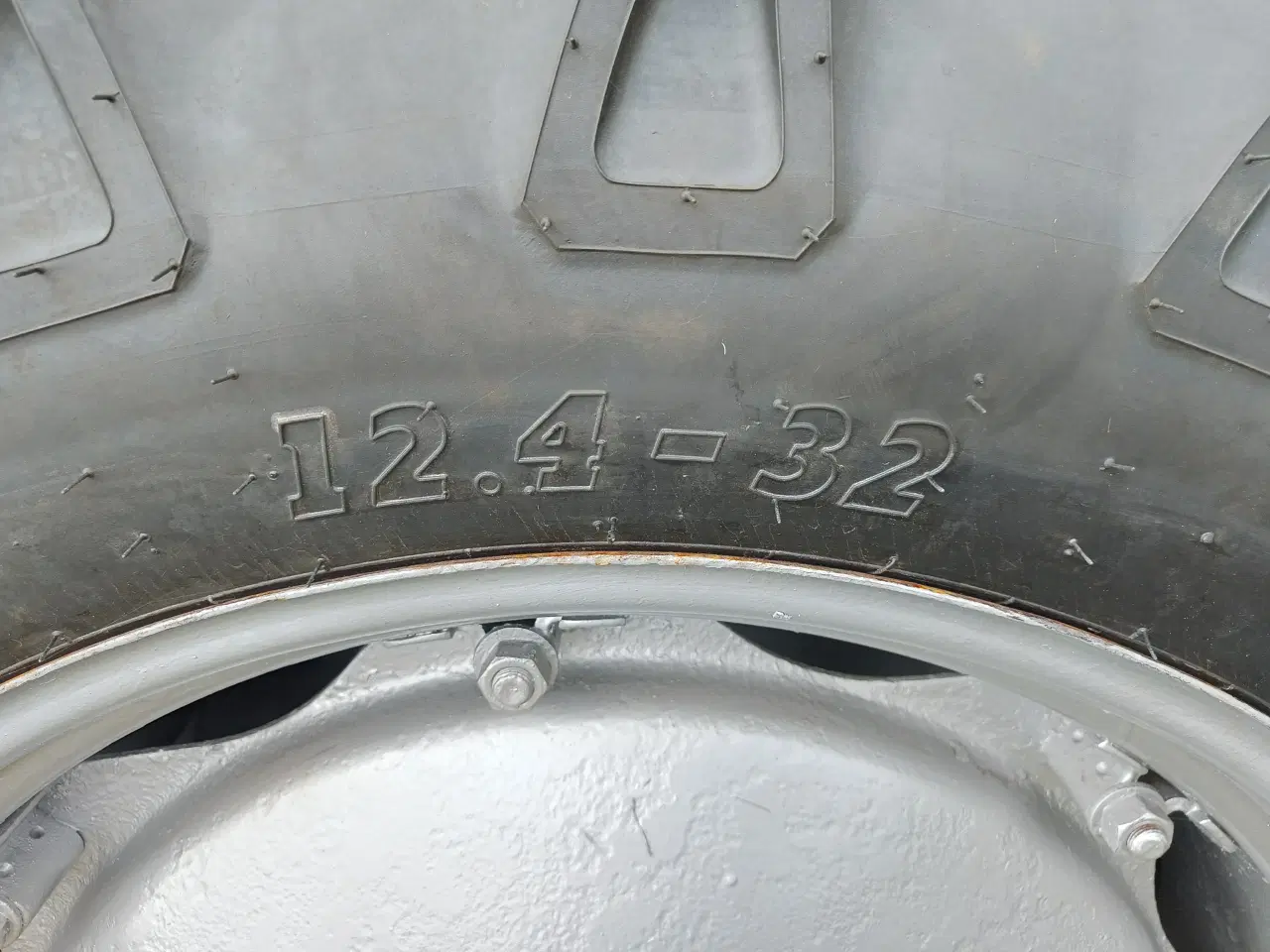 Billede 5 - Massey Ferguson   hjul 12,4X32