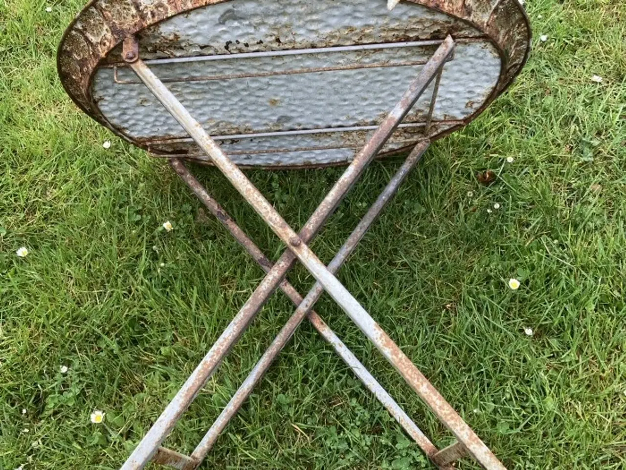 Billede 3 - Ovalt klapbord – metal – med patina 