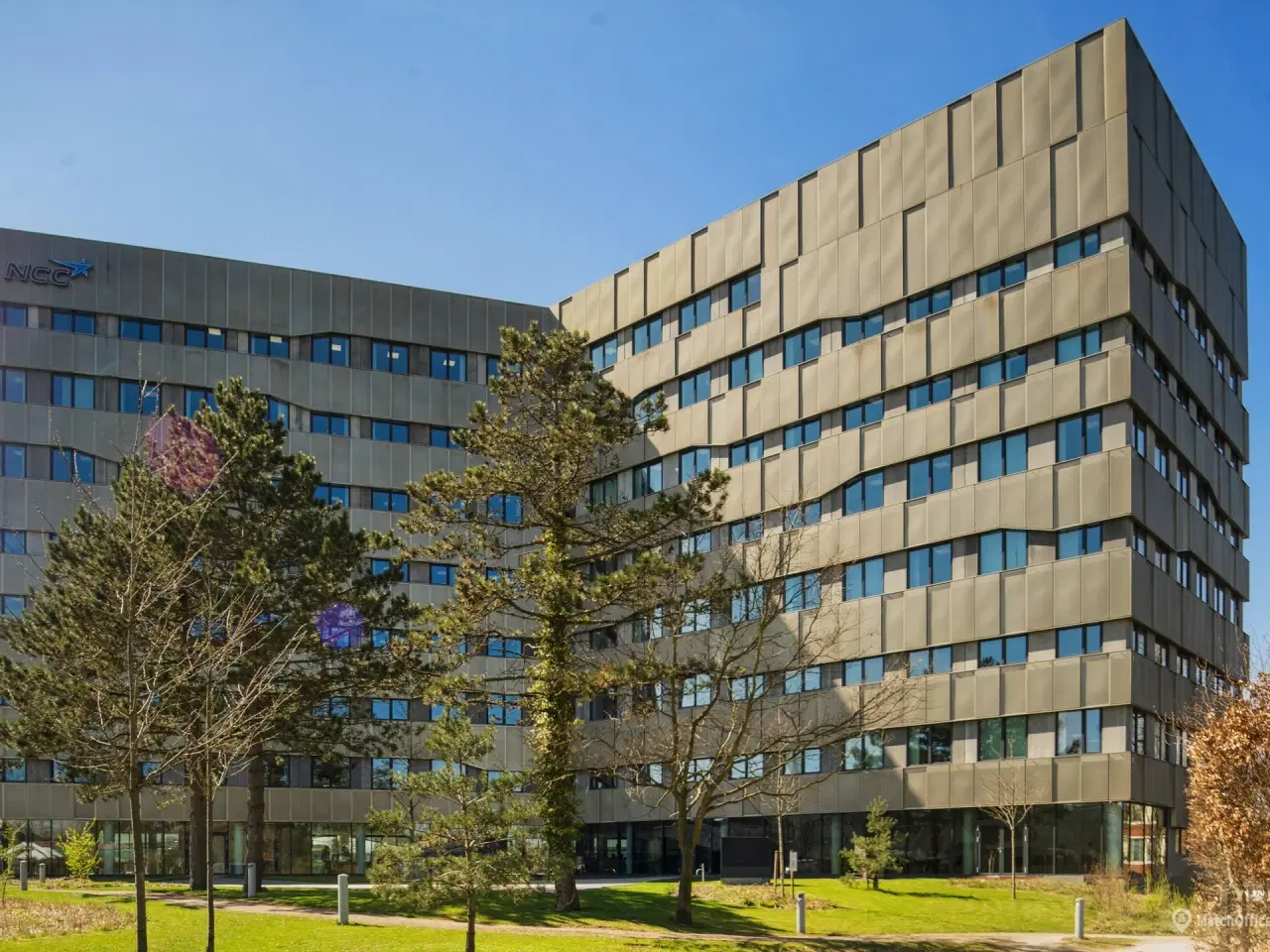 Billede 22 - Gladsaxe Company House - DGNB-certificeret kontorhus med serviceret reception. fælles kantine og mødecenter