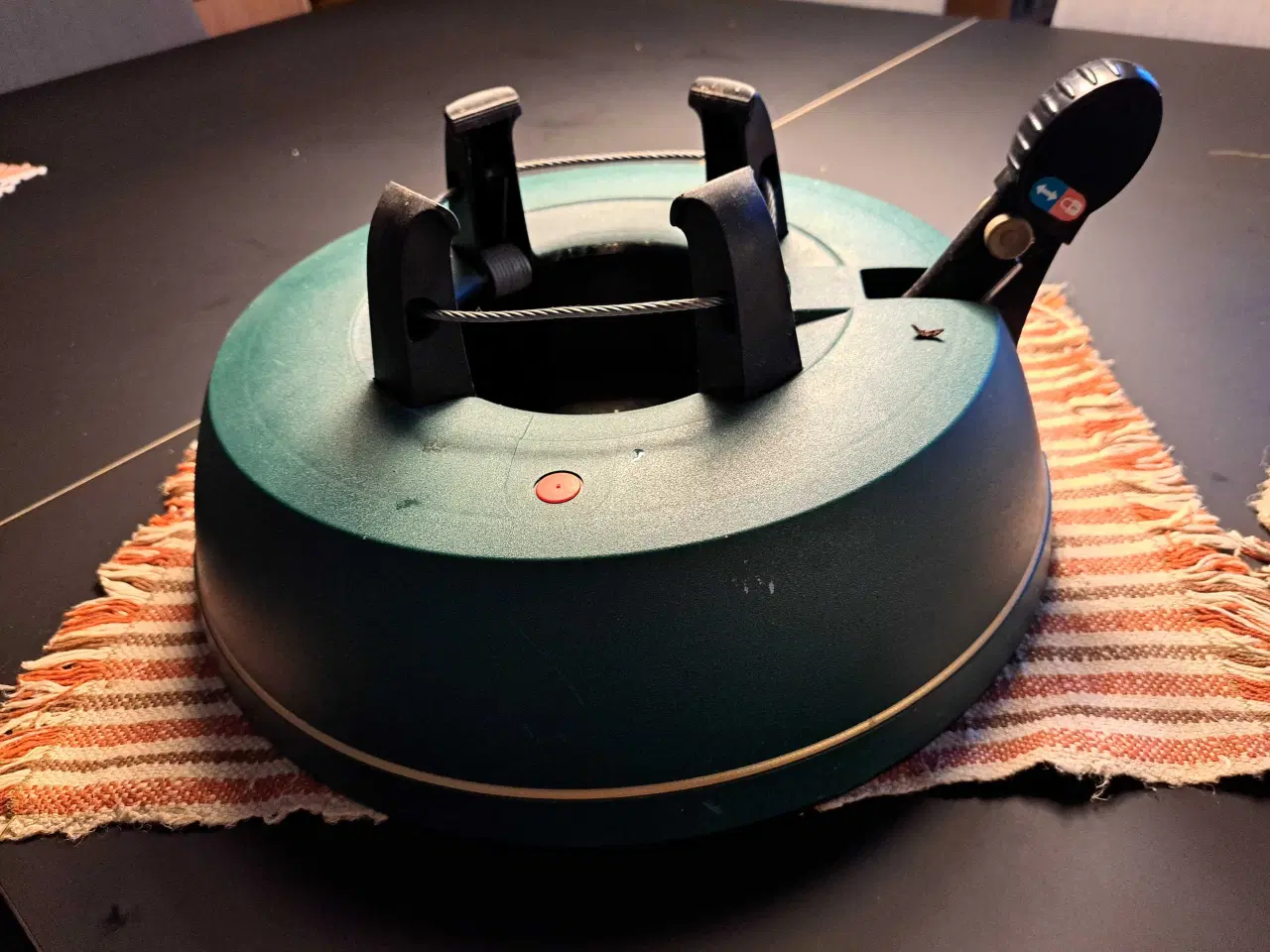 Billede 1 - Juletræsfod 